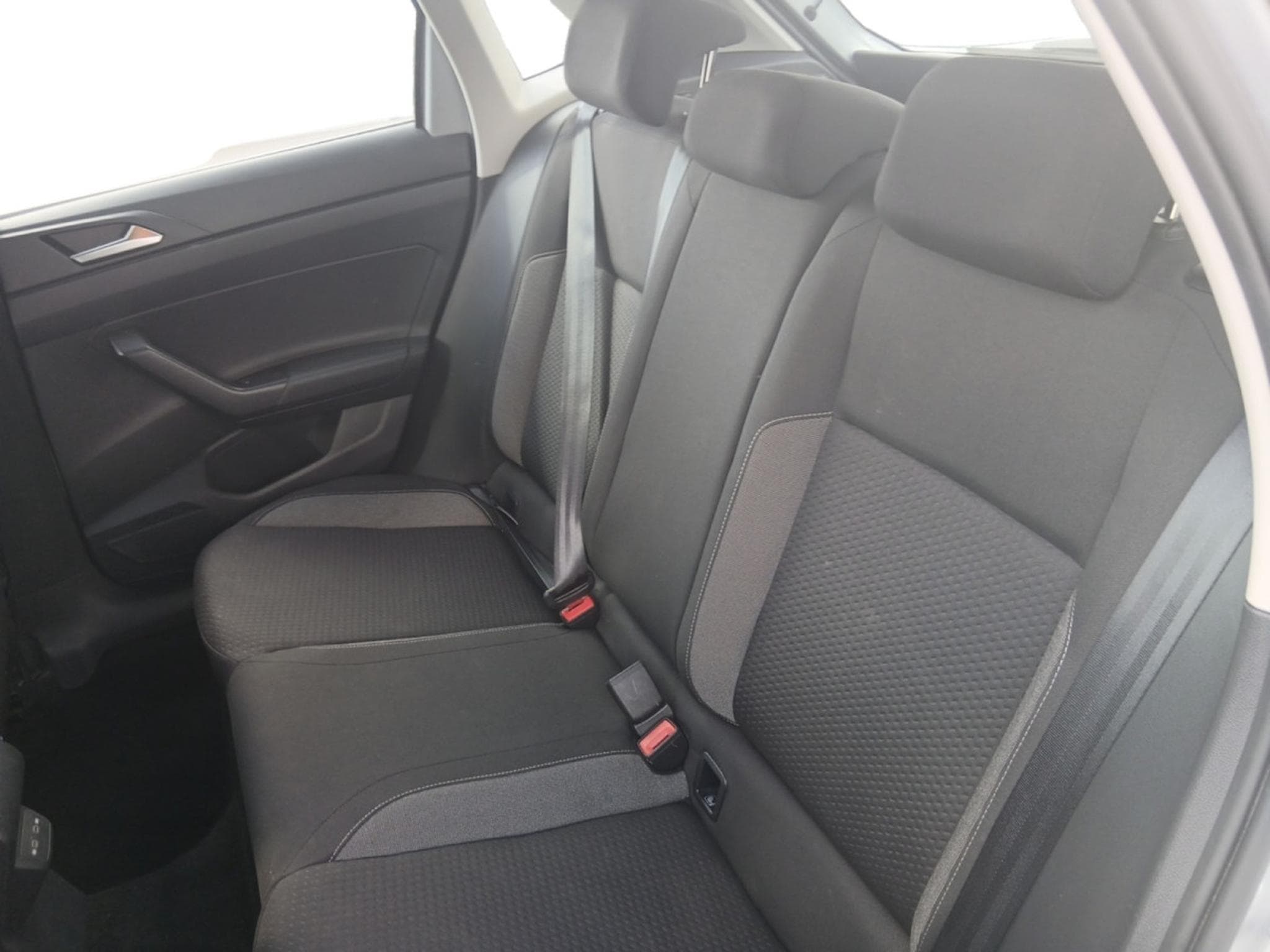 VW Polo 1.0 DSG Life (2024) - Photo 9