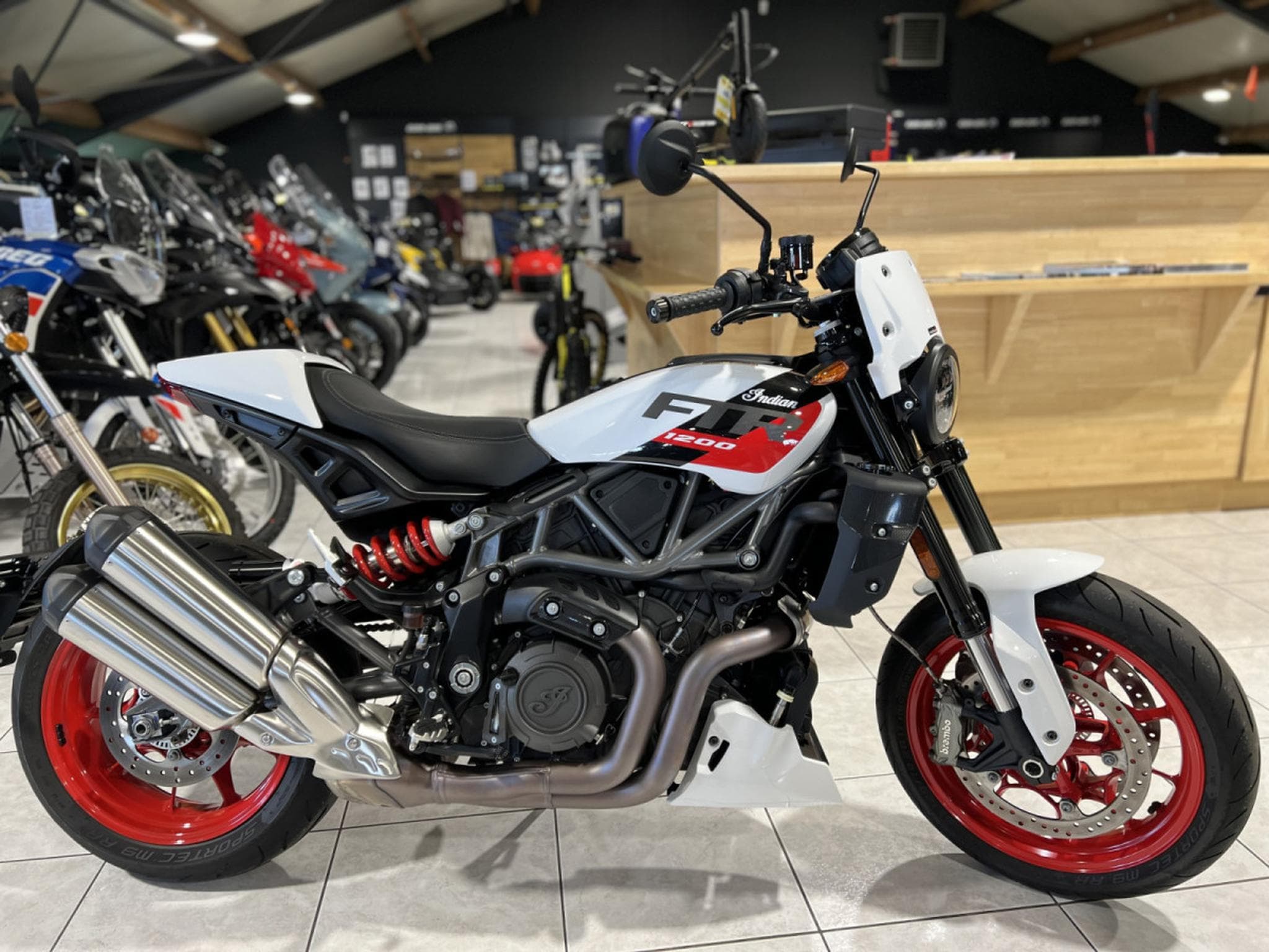 Indian FTR SPORT (2023) - Photo 1