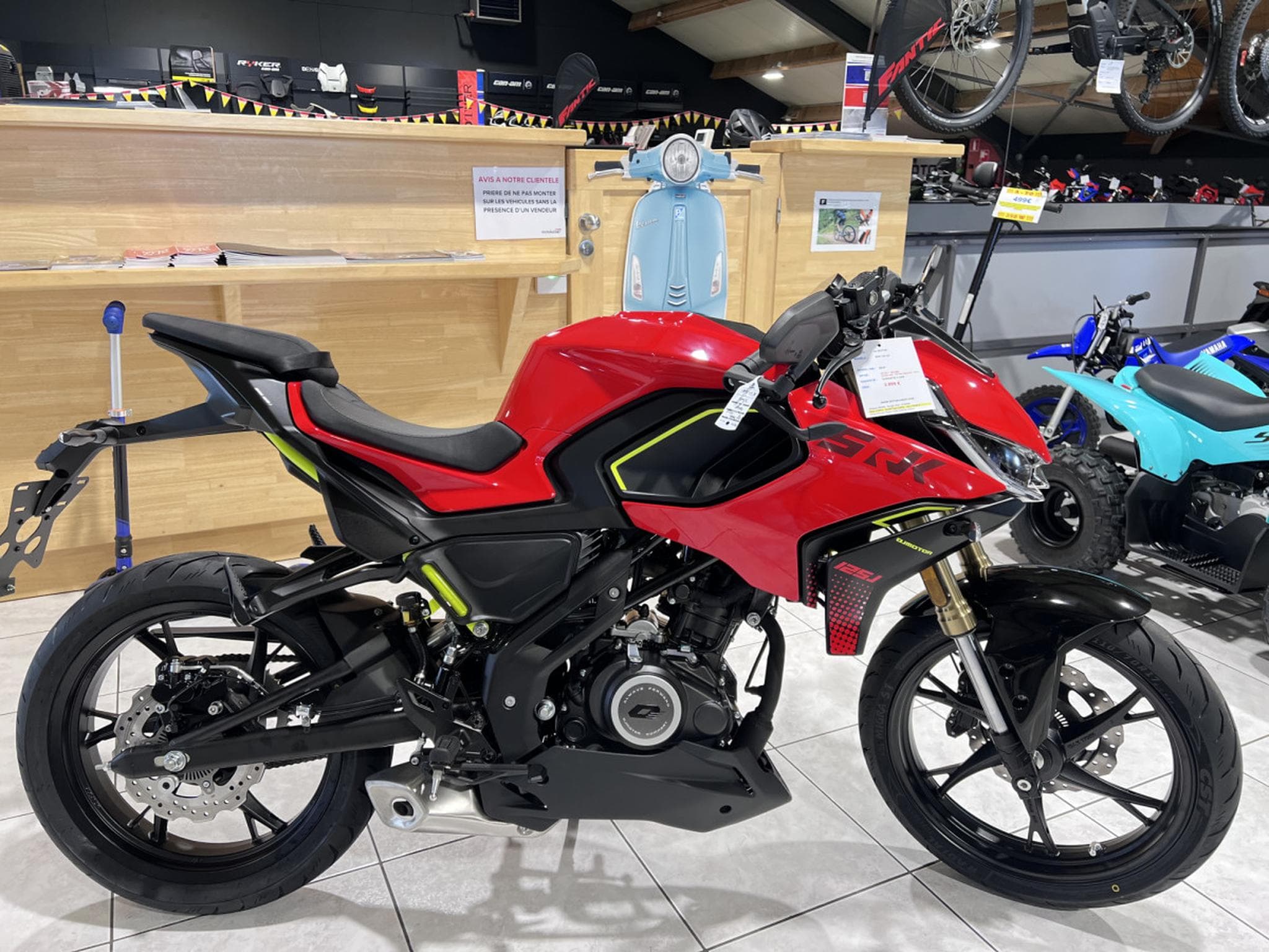 QJmotor SRK 125 S2 (2026) - Photo 1