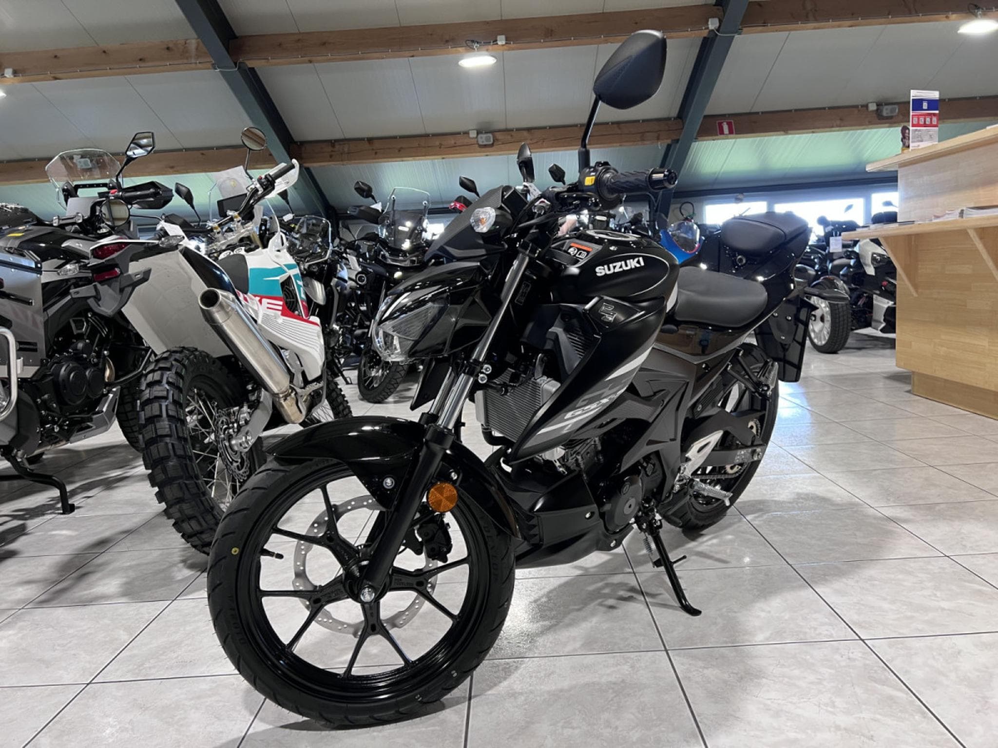 Suzuki GSX-S (2025) - Photo 2