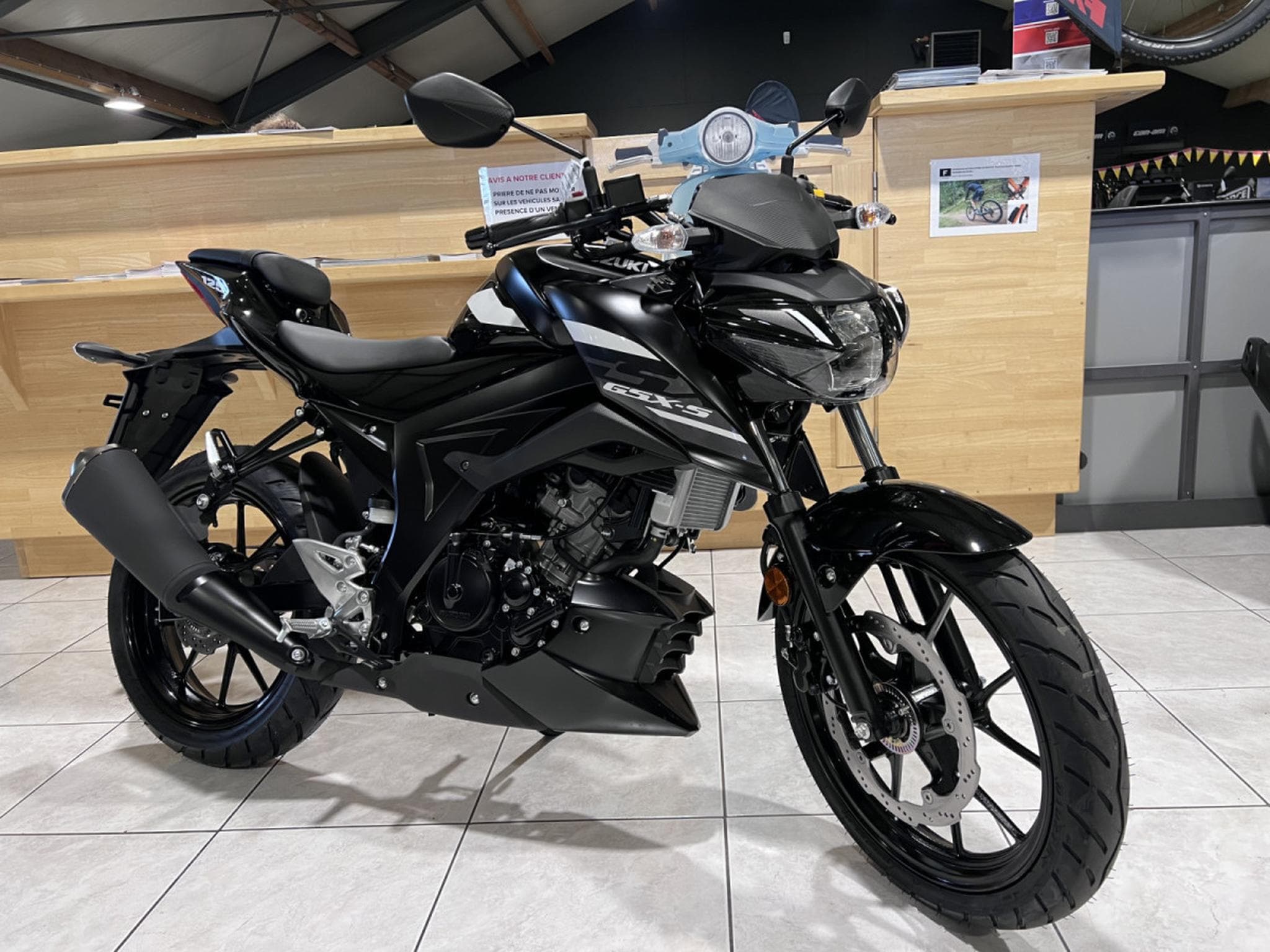 Suzuki GSX-S (2025) - Photo 7