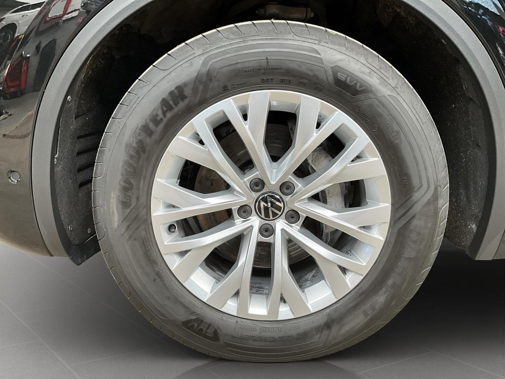 VW Touareg Elegance+4Motion+V6tdi+Aut+P.Travel+Luft. (2024) - Photo 8