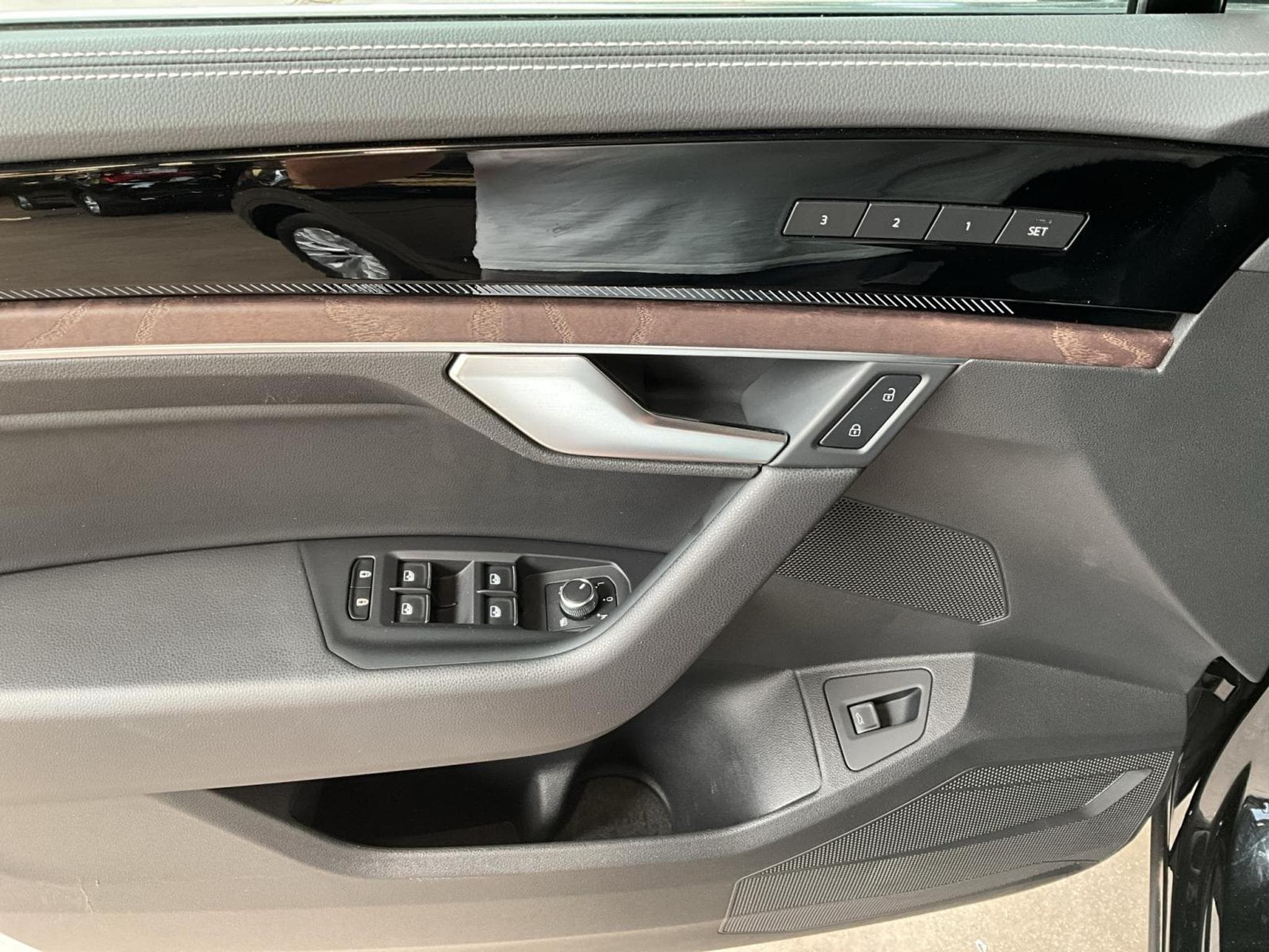 VW Touareg Elegance+4Motion+V6tdi+Aut+P.Travel+Luft. (2024) - Photo 14