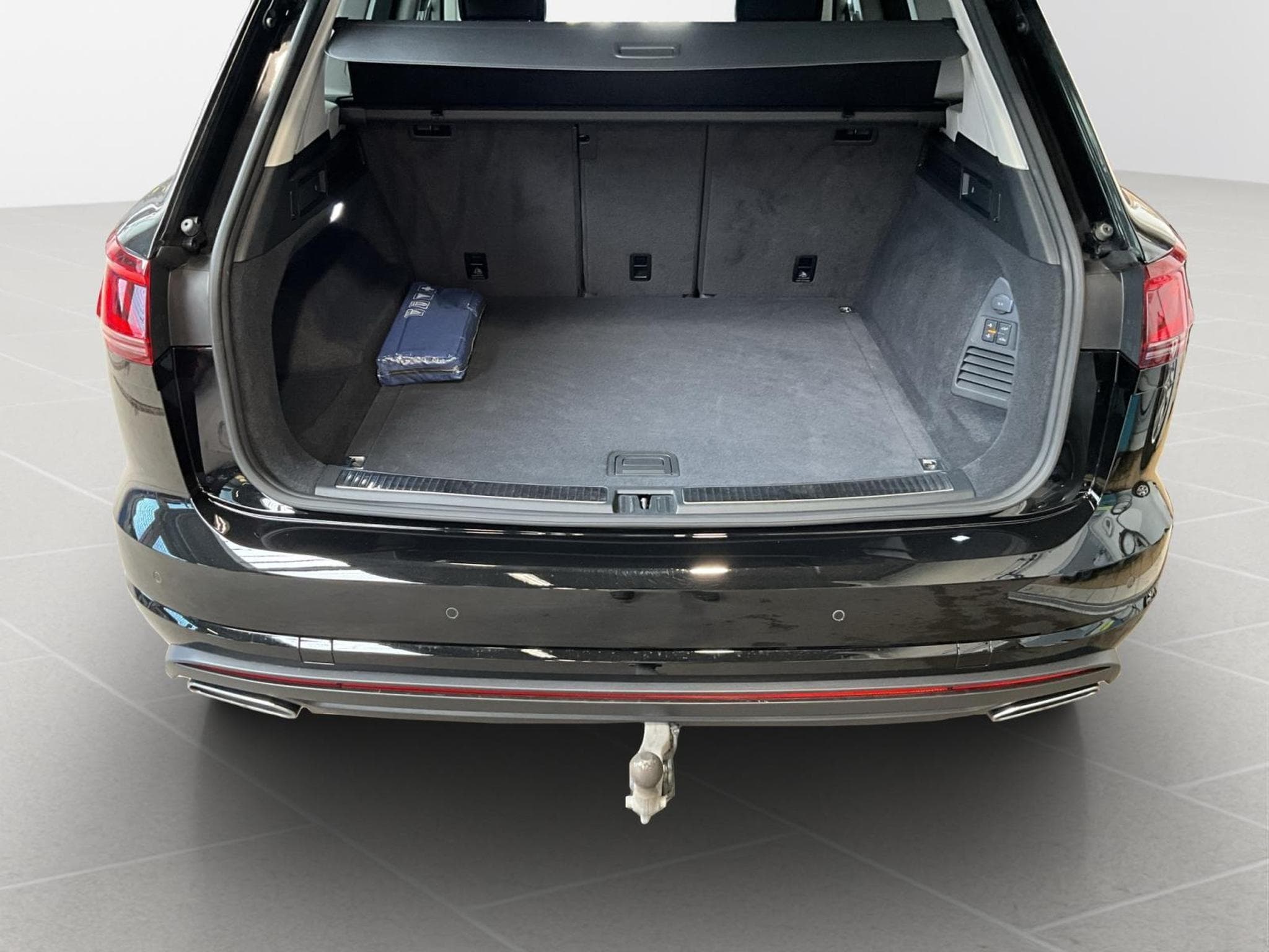 VW Touareg Elegance+4Motion+V6tdi+Aut+P.Travel+Luft. (2024) - Photo 16