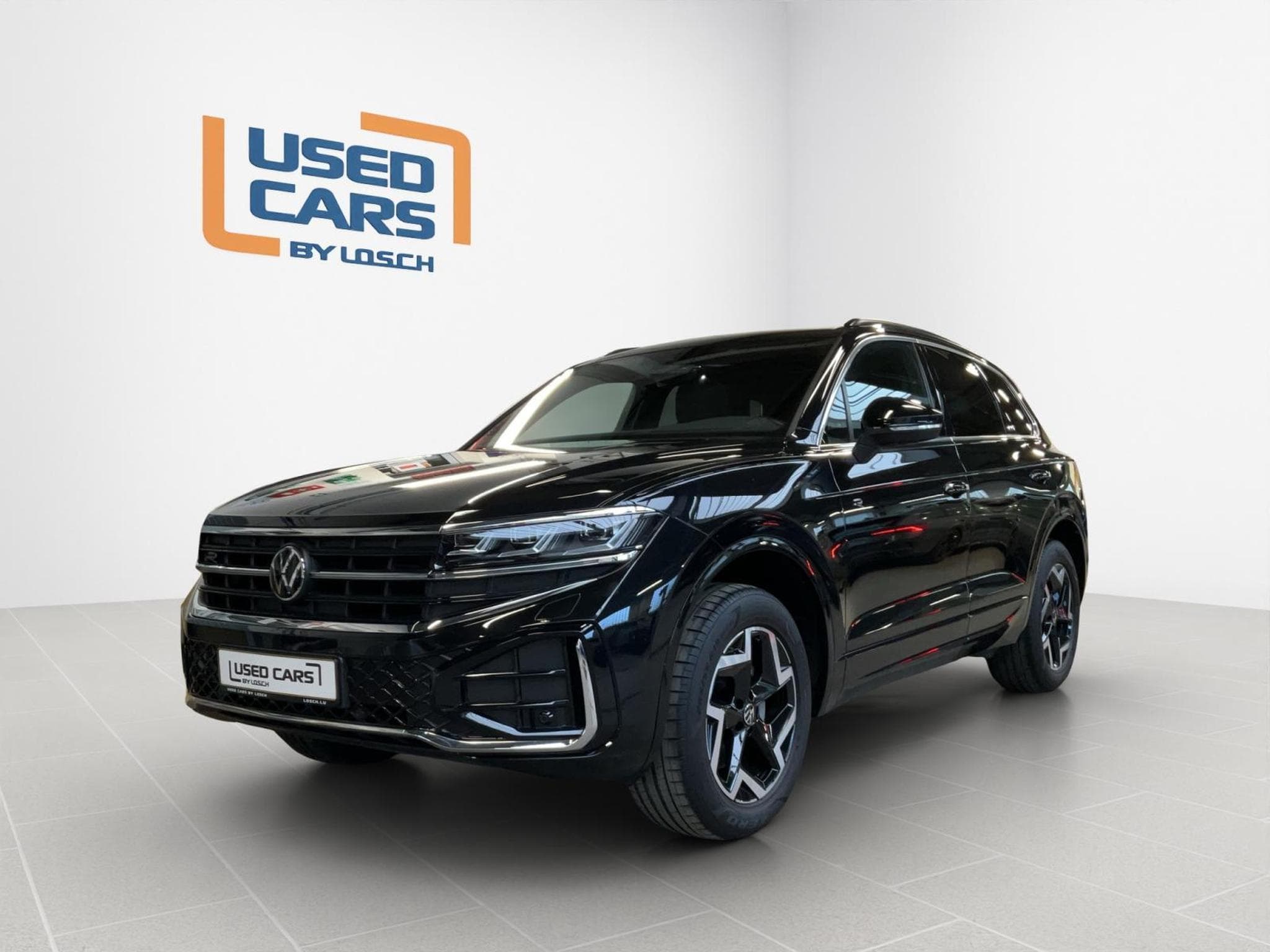 VW Touareg R-Line+V6+AUT8+4M+Pano+ (2024) - Photo 1