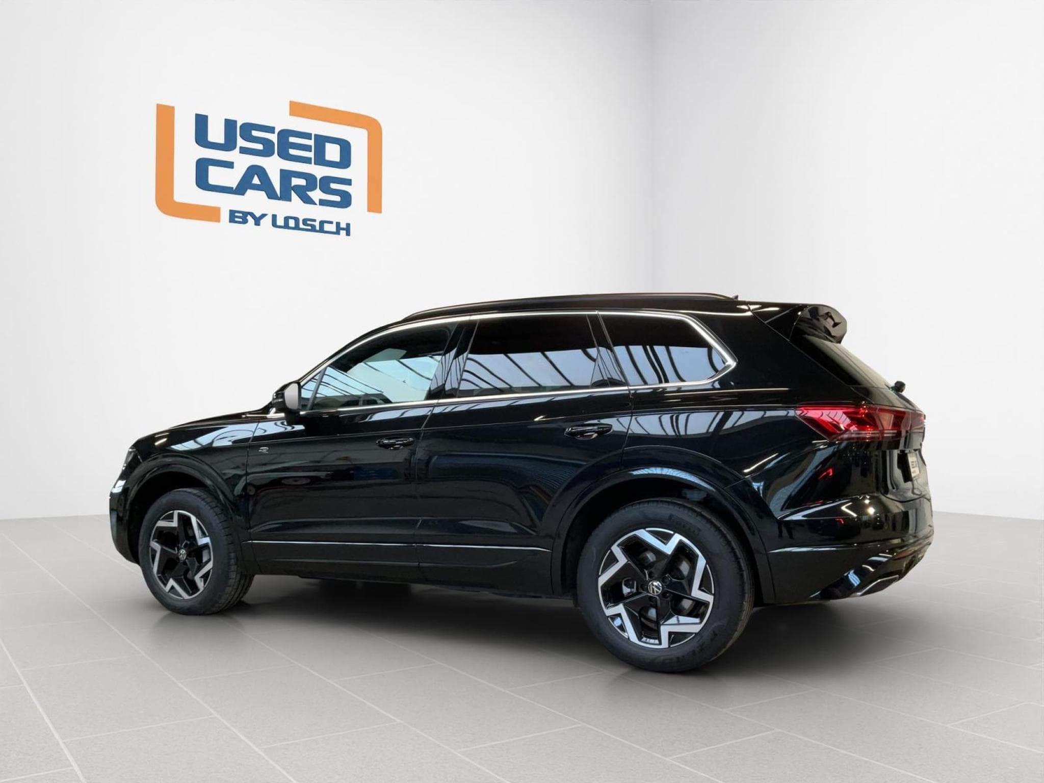 VW Touareg R-Line+V6+AUT8+4M+Pano+ (2024) - Photo 5
