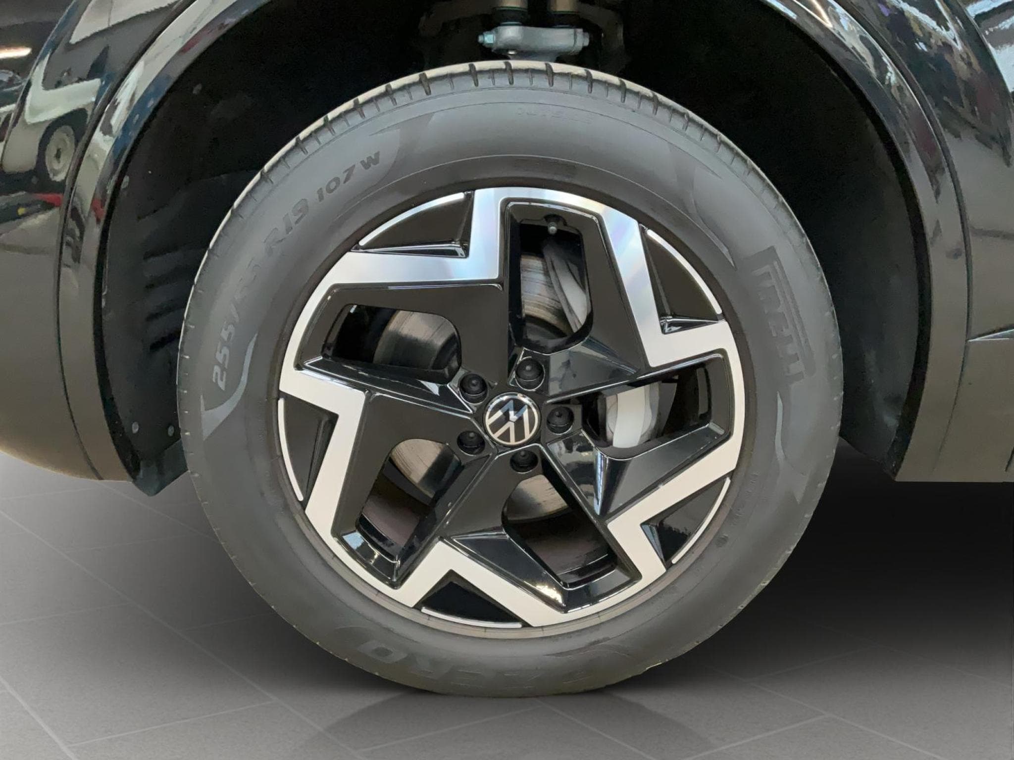 VW Touareg R-Line+V6+AUT8+4M+Pano+ (2024) - Photo 8
