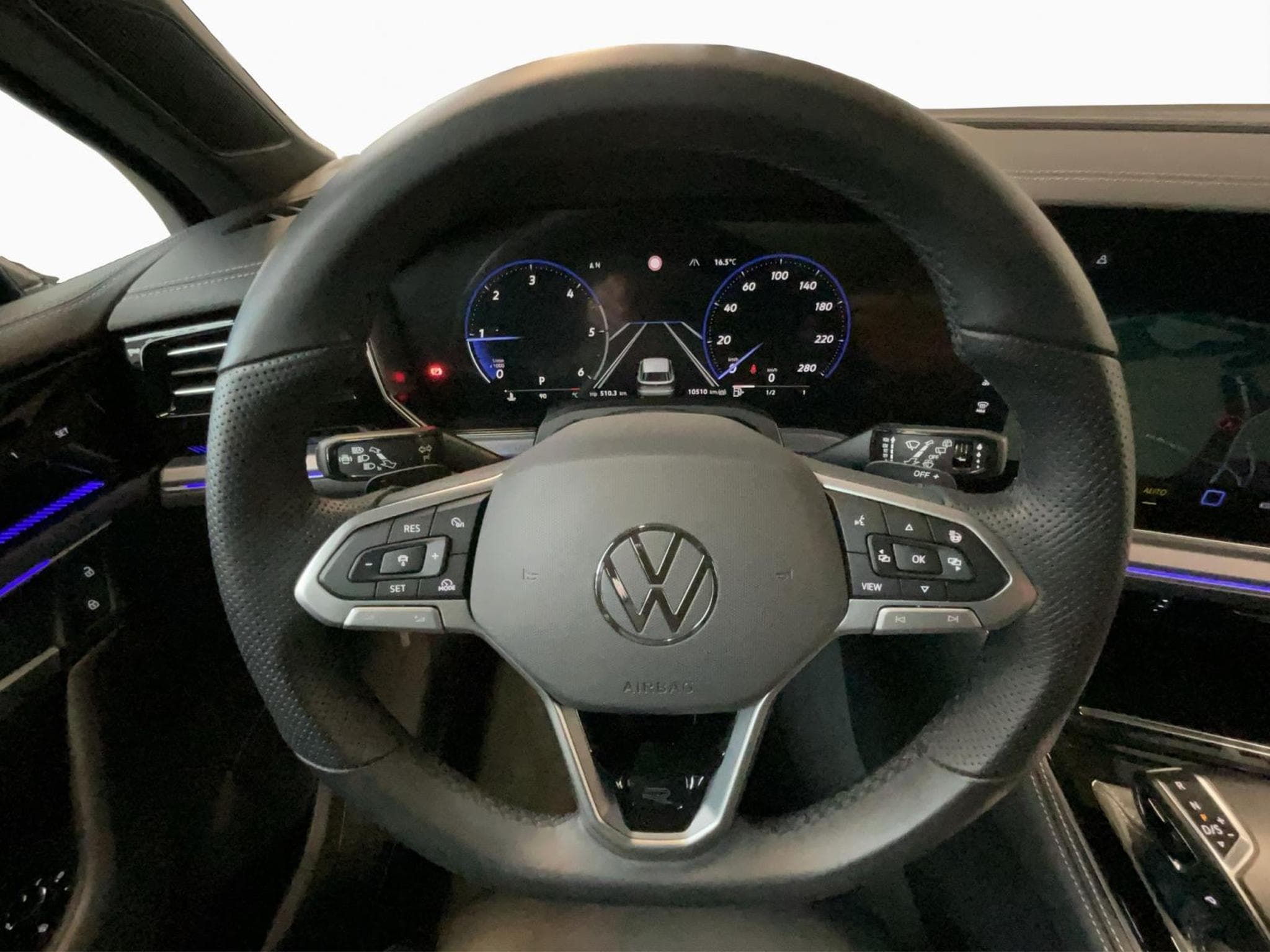 VW Touareg R-Line+V6+AUT8+4M+Pano+ (2024) - Photo 10