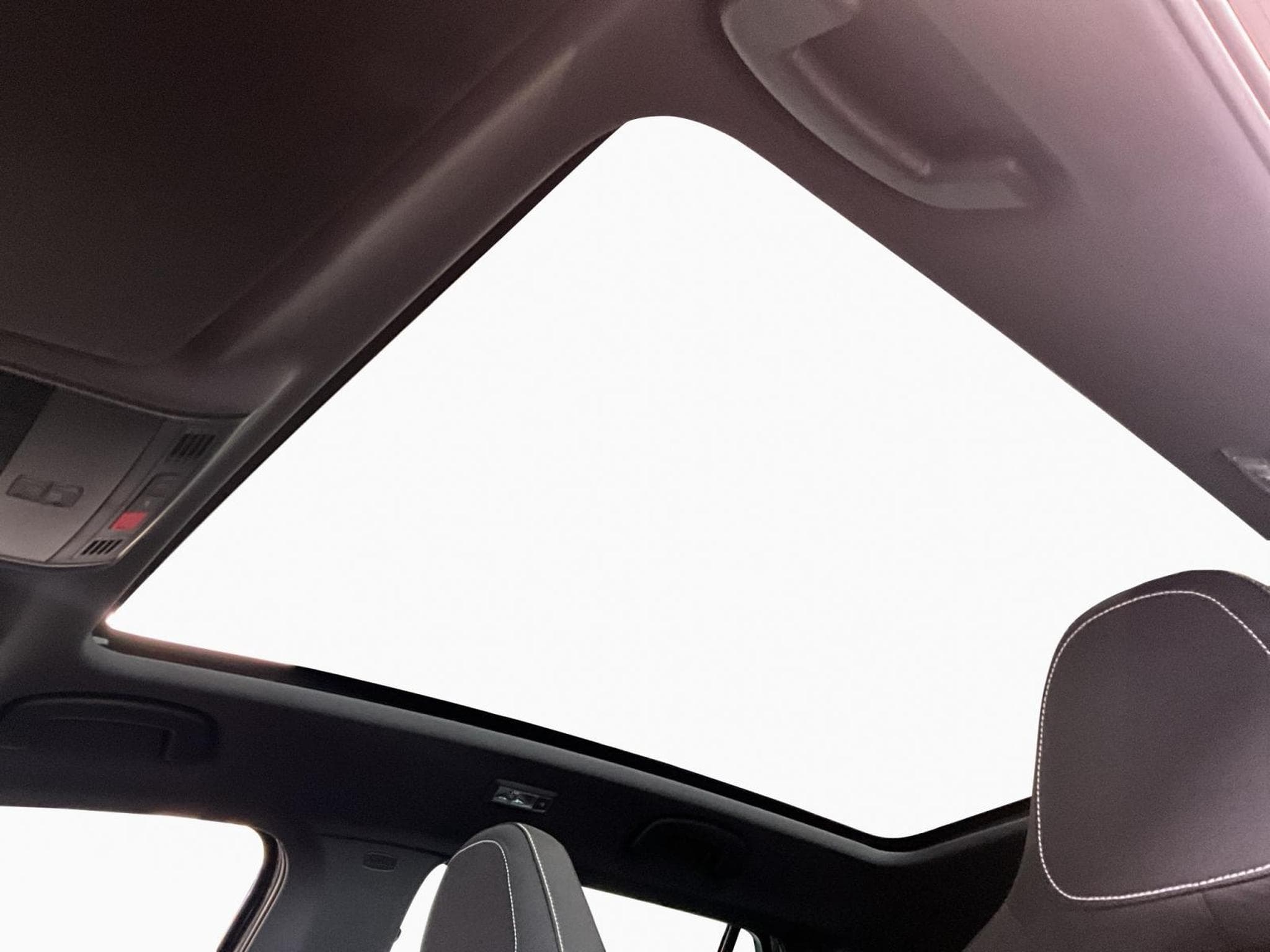 Skoda Kamiq Monte-Carlo+DSG+Led+Navi+Pano (2025) - Foto 15