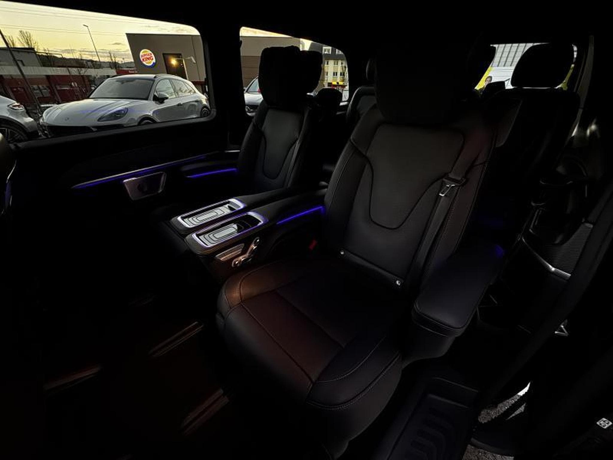 Mercedes V EXCLUSIVE EXTRA LONGUE L3 4MATIC AIRMATIC 2.0L 237CV (2025) - Photo 18