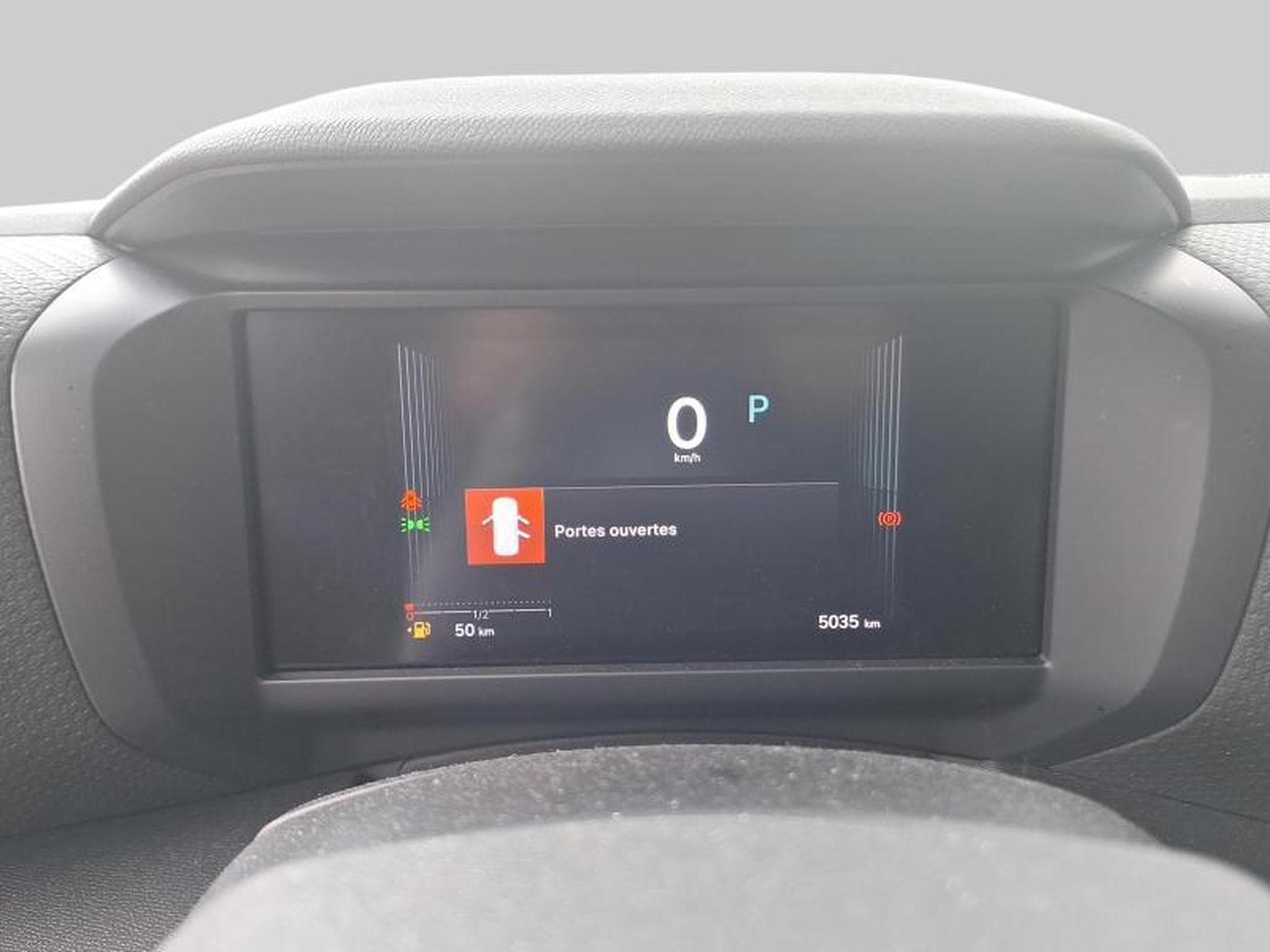 Citroën C4 & ë- Feel Pack (2025) - Photo 15