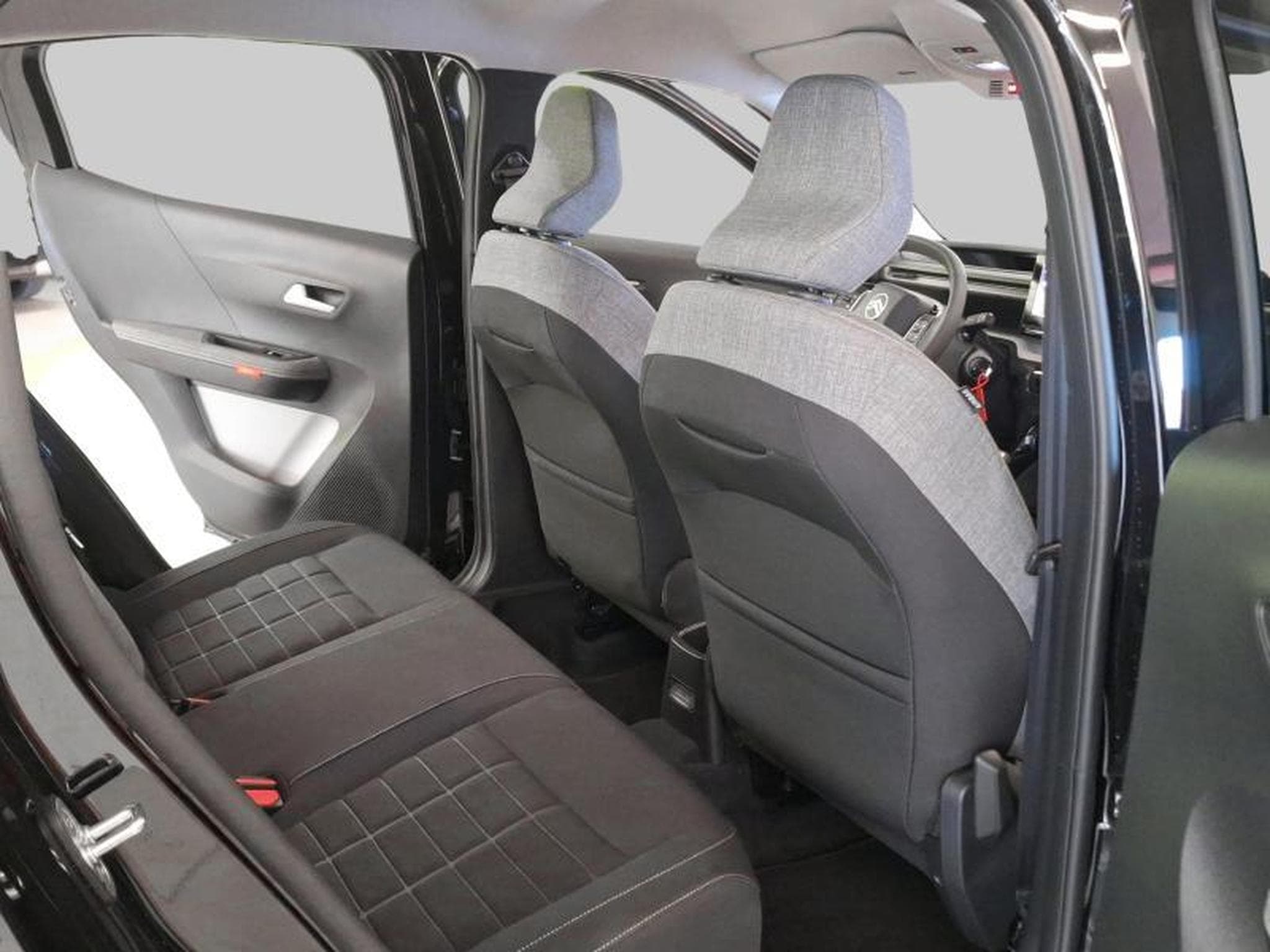 Citroën C3 Aircross PLUS Turbo 100ch (2025) - Photo 10