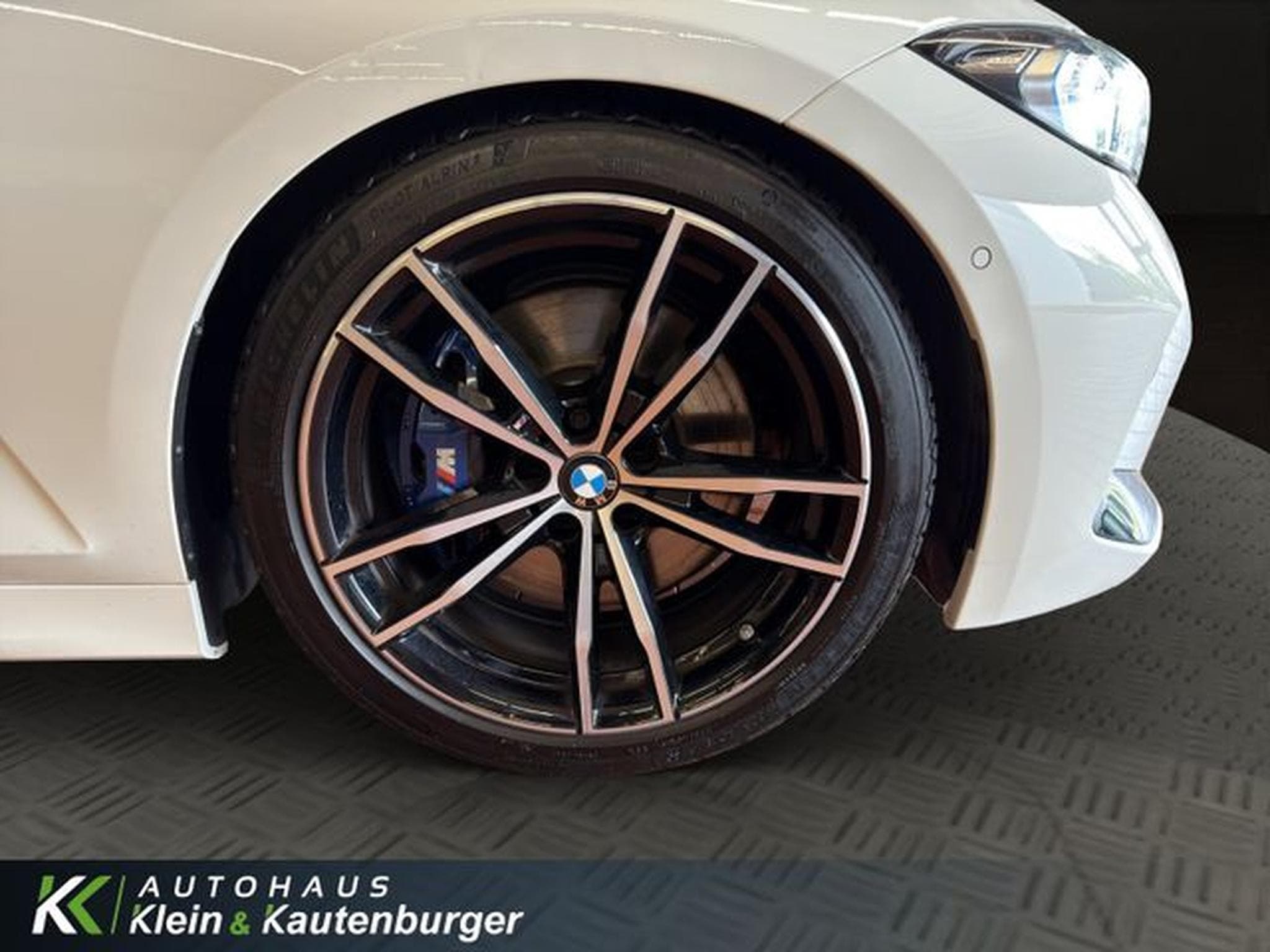 BMW 318 318i M Sport +SHADOW-LINE+CARBON+KAMERA+LED+AMBI (2023) - Foto 10