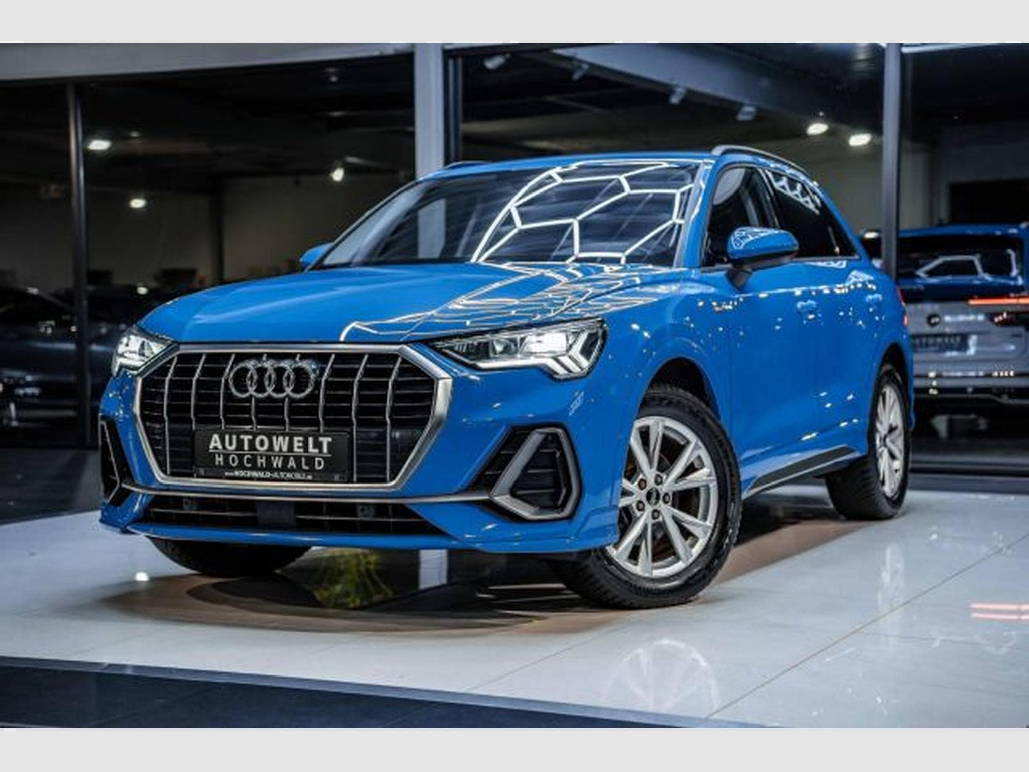 Audi Q3 Q3 2.0 TDI S-tronic S-Line NAVI LED PDC VIRTUAL (2022) - Photo 2