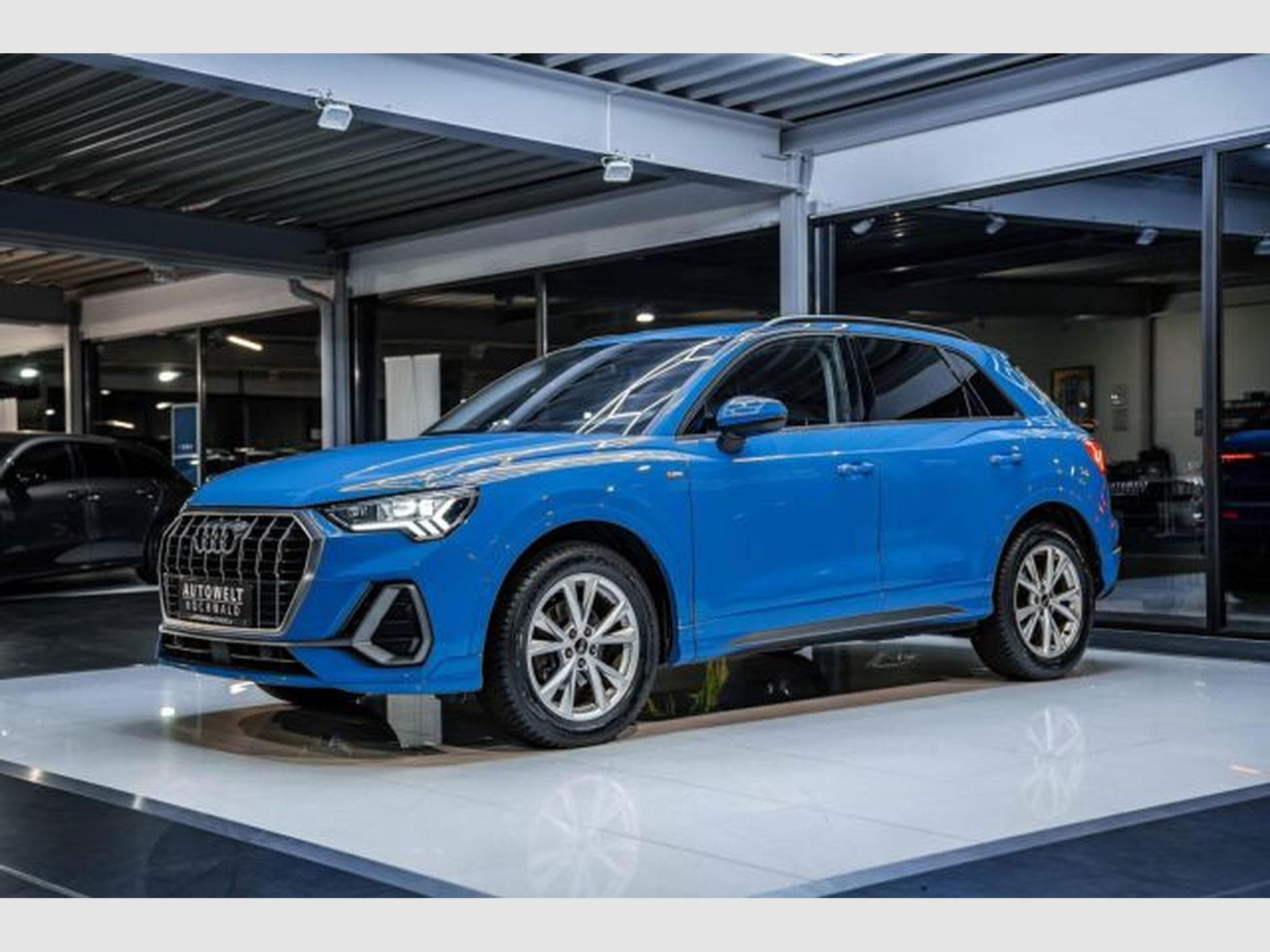 Audi Q3 Q3 2.0 TDI S-tronic S-Line NAVI LED PDC VIRTUAL (2022) - Photo 4