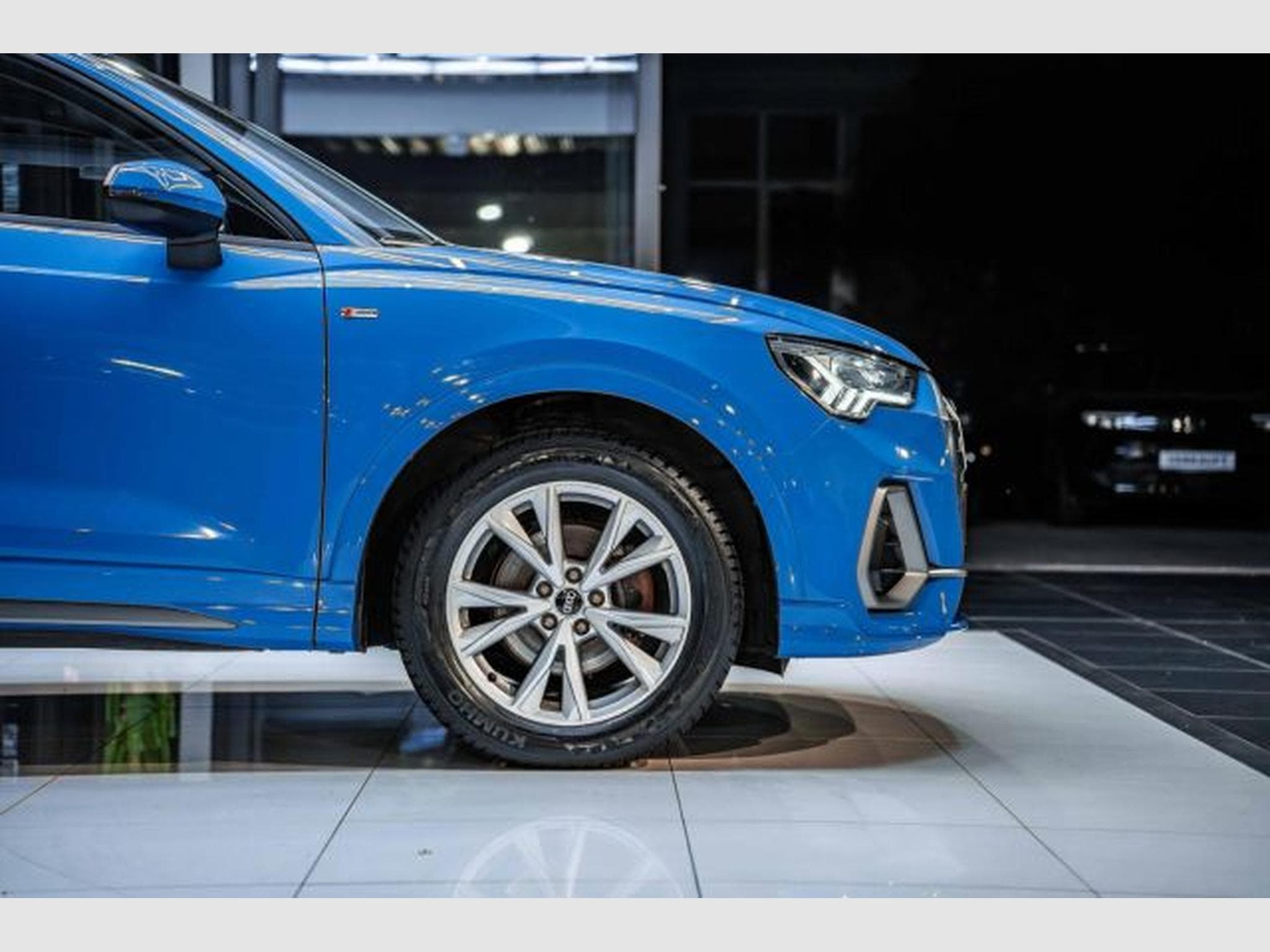 Audi Q3 Q3 2.0 TDI S-tronic S-Line NAVI LED PDC VIRTUAL (2022) - Photo 9