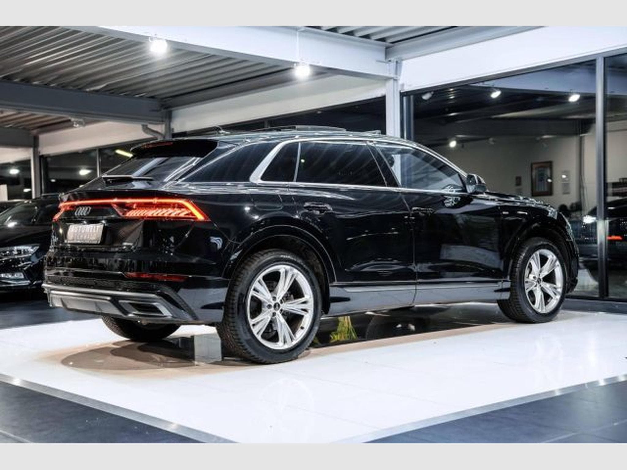 Audi Q8 Q8 3.0 TDI S-Line quattro PANO HD Matrix 21 Zoll (2023) - Photo 12