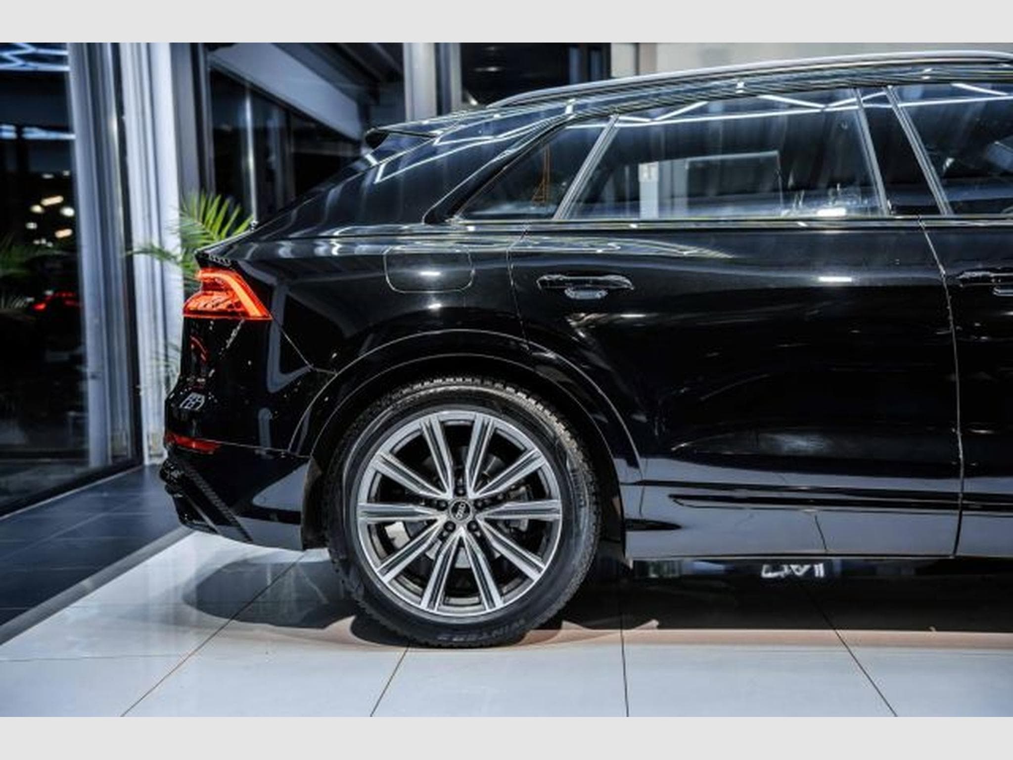 Audi Q8 Q8 3.0 TDI quattro S-Line Black B&amp;O NAVI LED 21 (2022) - Photo 8
