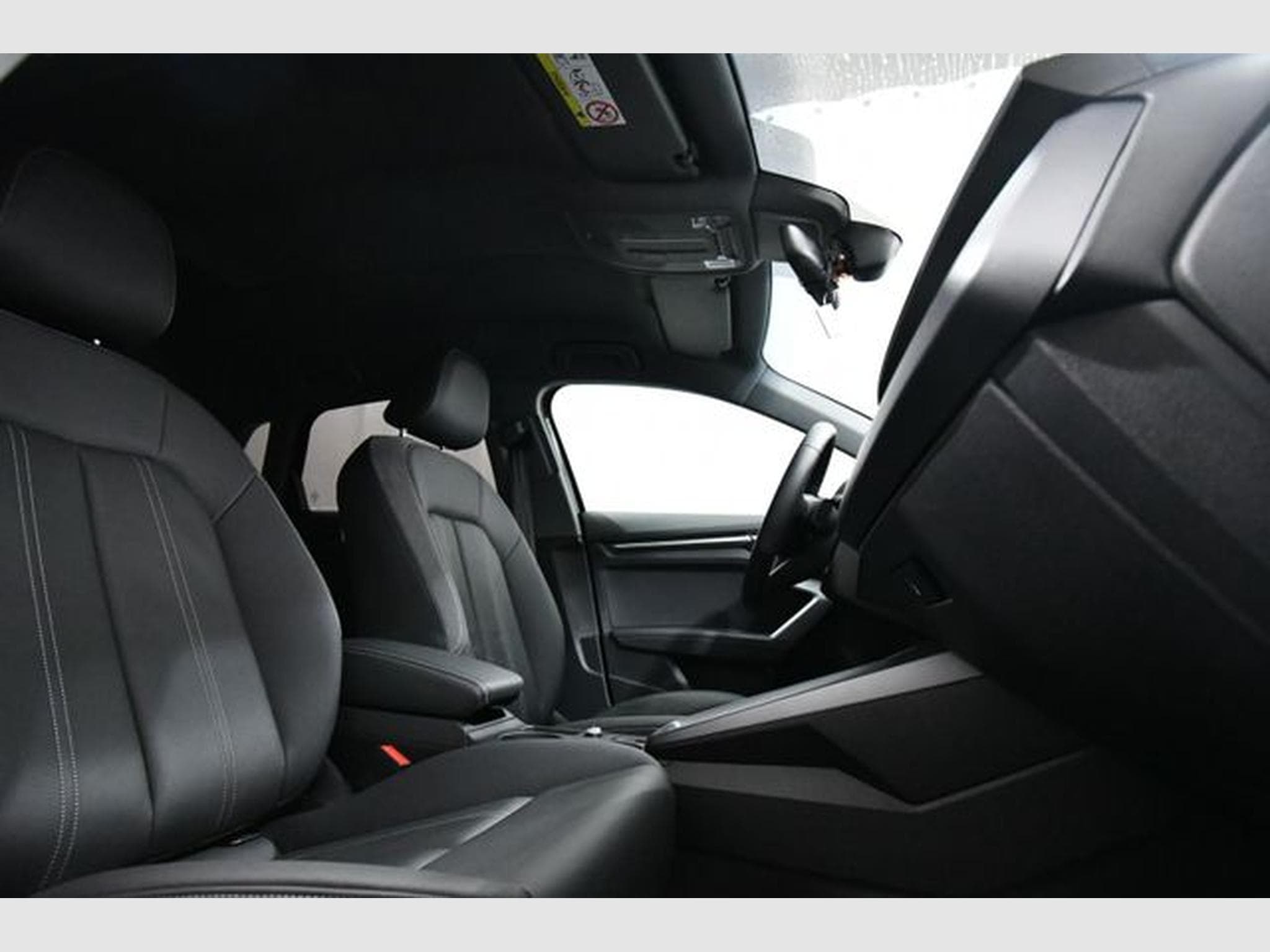Audi A3 A3 Sportback 35 TFSI S line, Park A., Navi., ACC (2024) - Photo 8