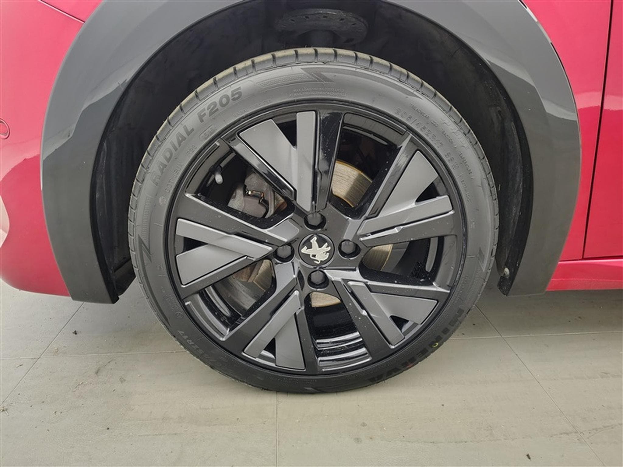 Peugeot 208 1.2i PureTech GT (EU6.4) (2022) - Photo 6