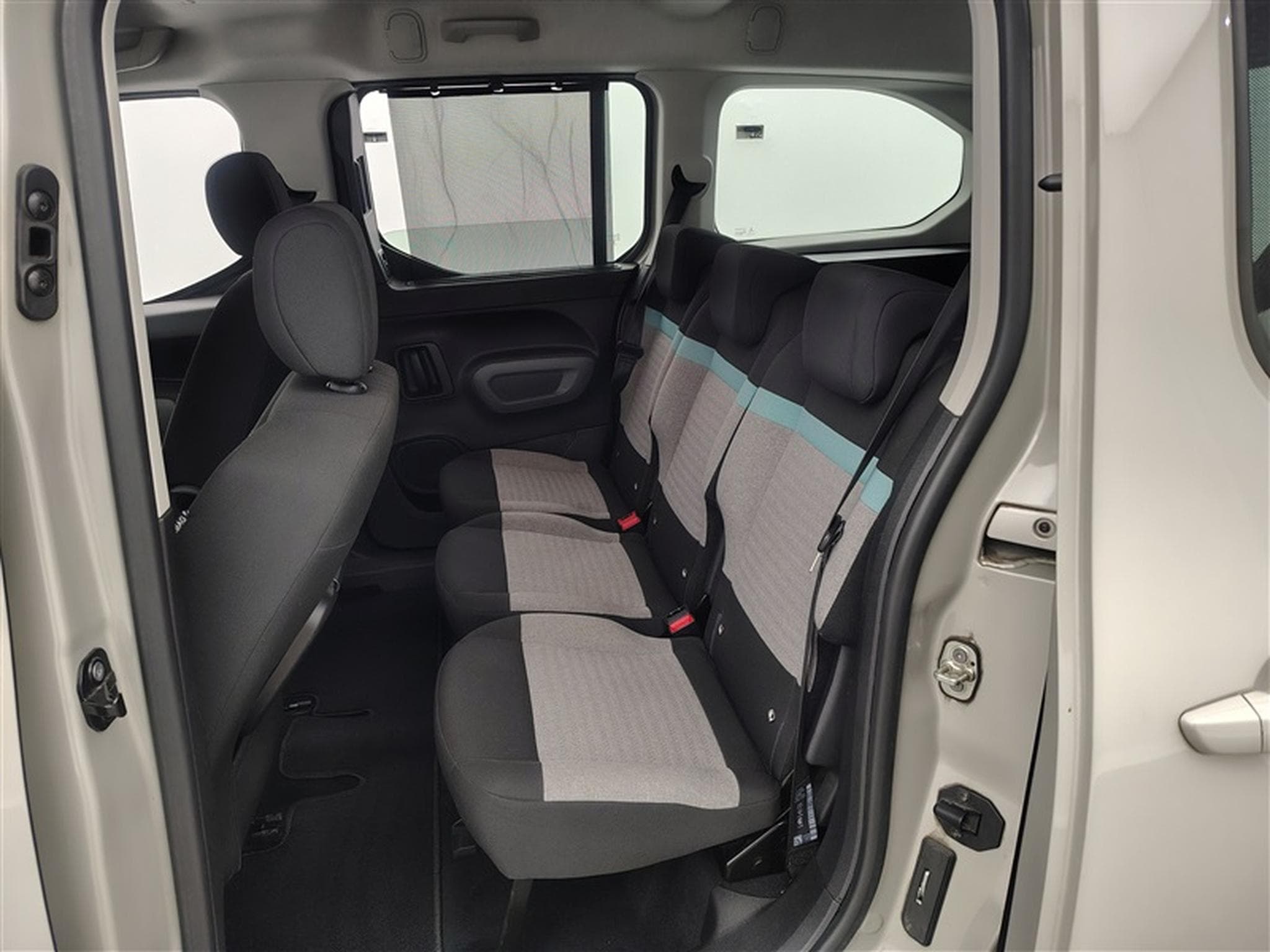 Citroen Berlingo 1.5 BlueHDi M Start S&S 7PLACES (2020) - Photo 13