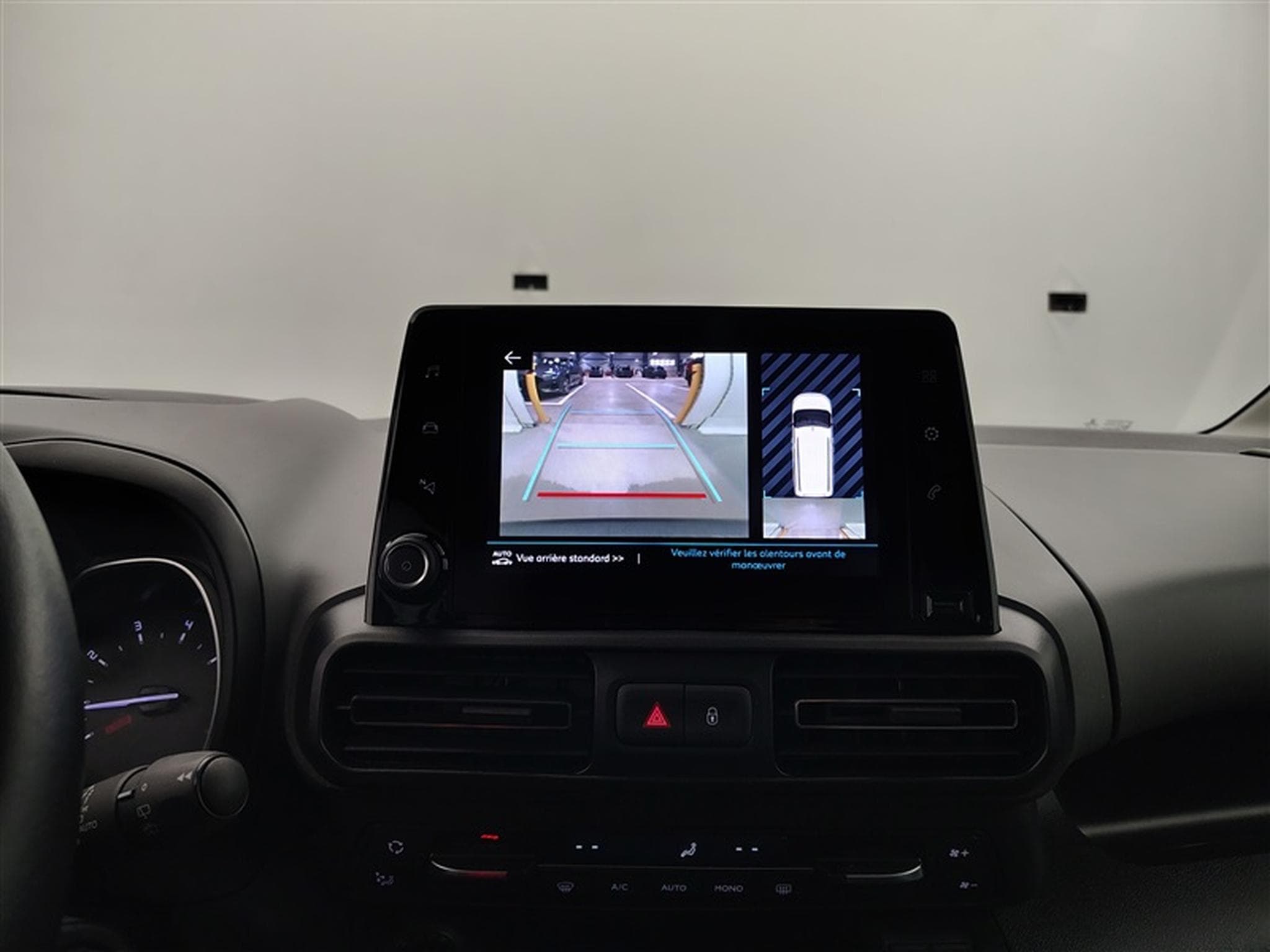 Citroen Berlingo 1.5 BlueHDi M Start S&S 7PLACES (2020) - Photo 17