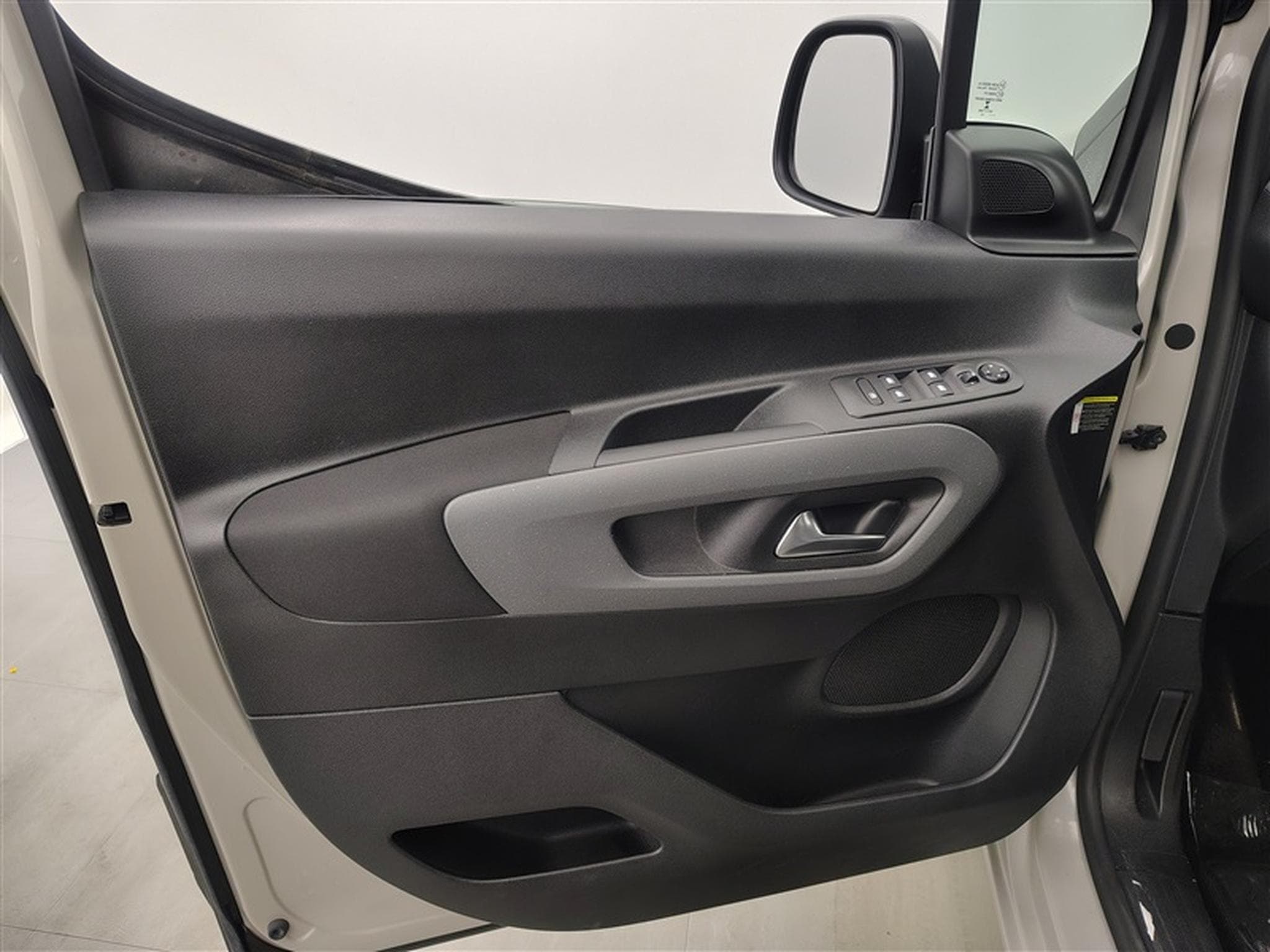 Citroen Berlingo 1.5 BlueHDi M Start S&S 7PLACES (2020) - Photo 16