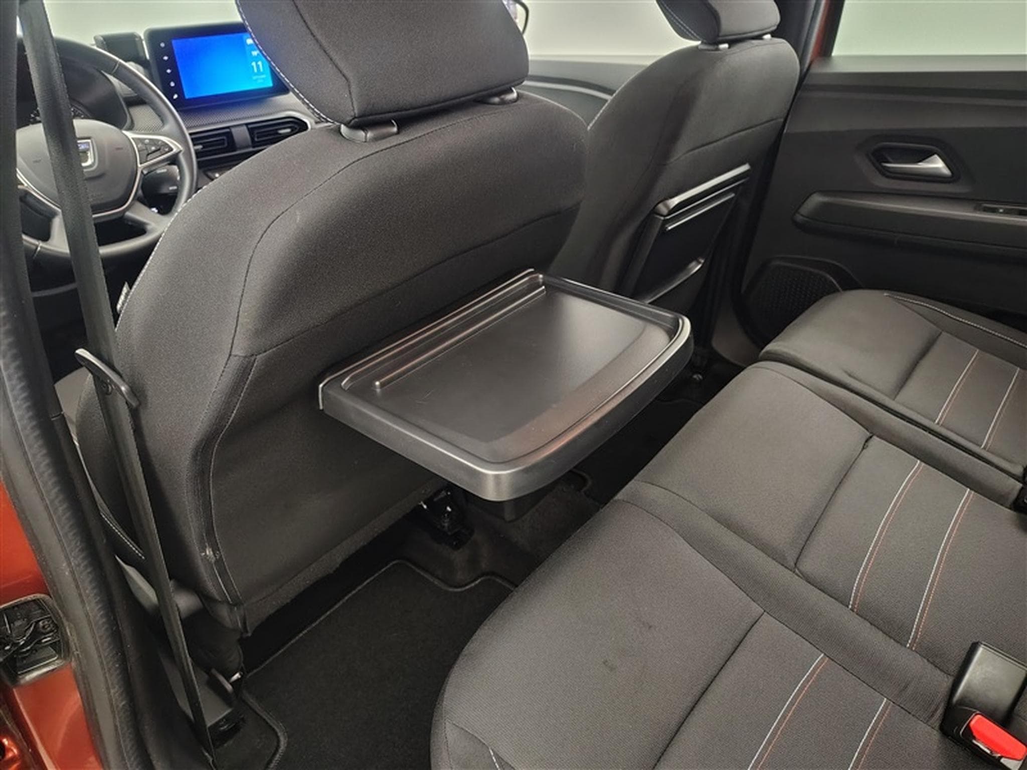 Dacia Jogger 1.0 TCe EXTREME 7pl. NAV/CAMERA/CARPLAY (2022) - Photo 18