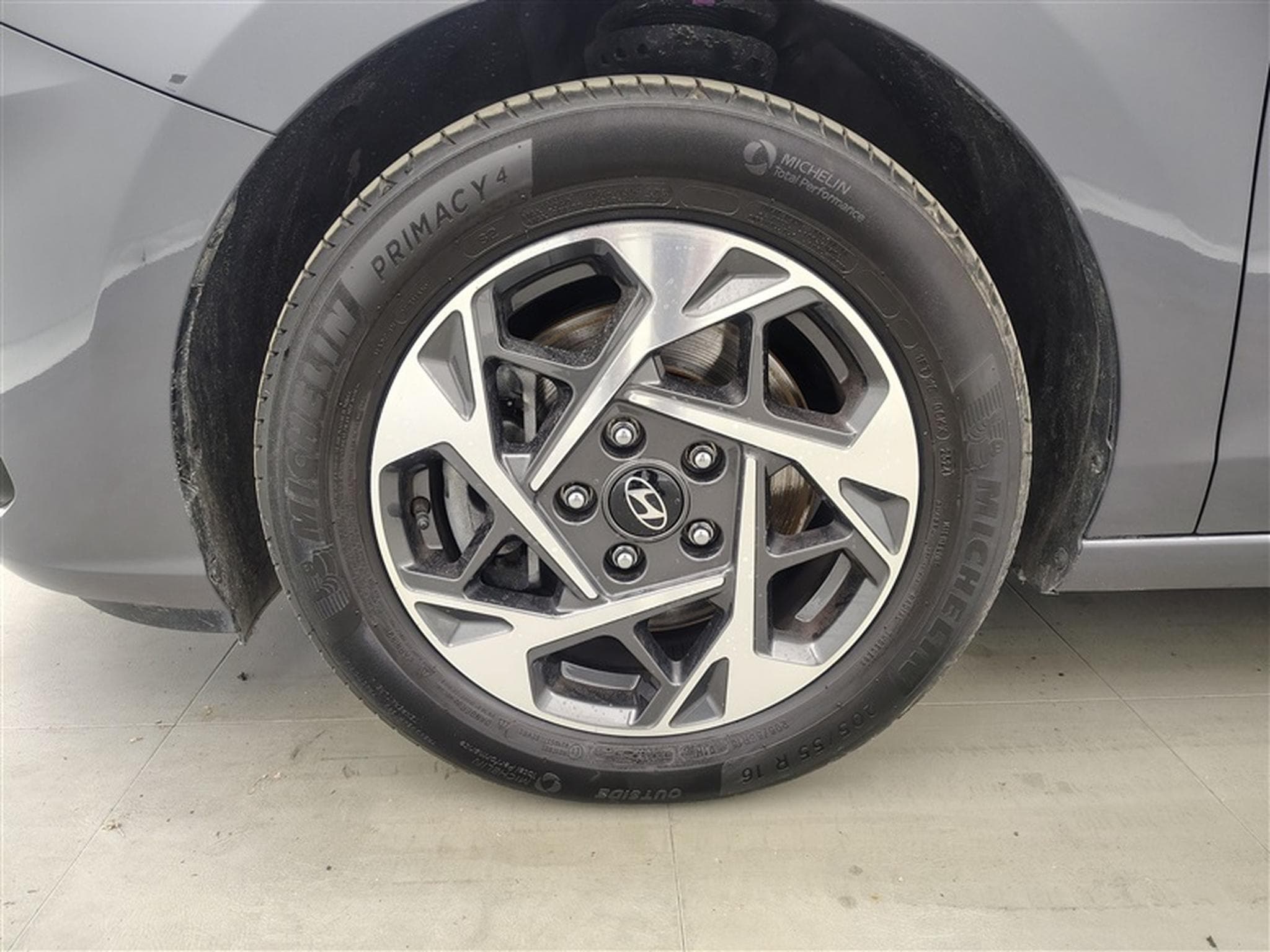 Hyundai i30 1.0 T-GDi Techno DCT NAVI / FULL LED (2024) - Photo 6