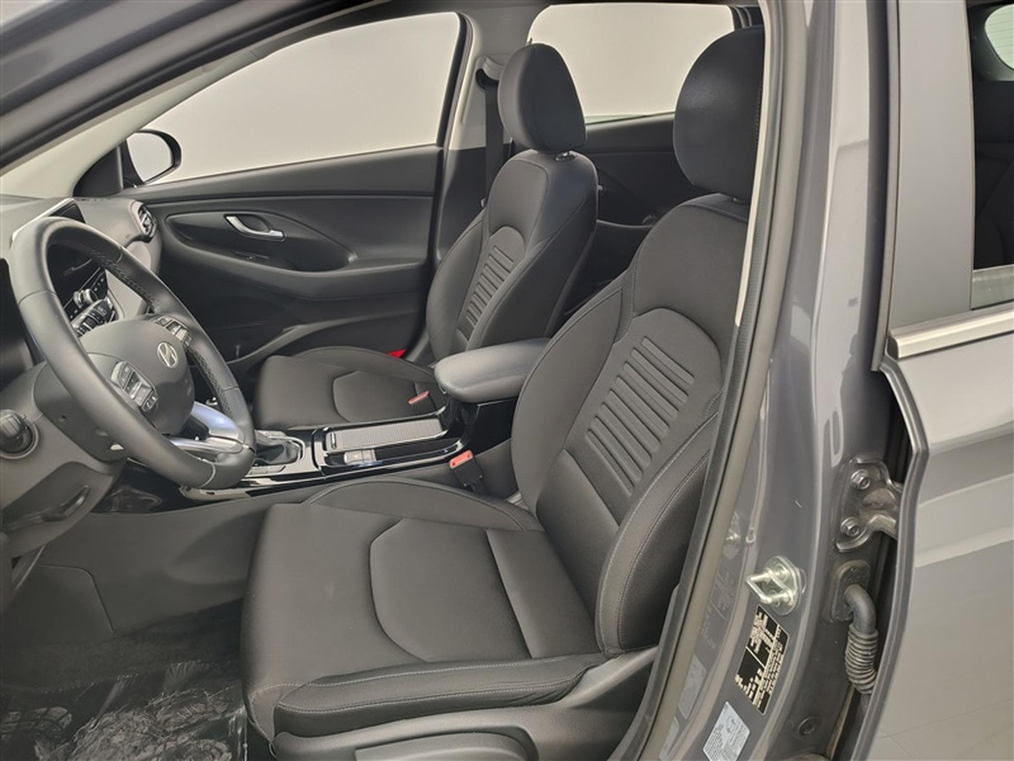 Hyundai i30 1.0 T-GDi Techno DCT NAVI / FULL LED (2024) - Photo 7