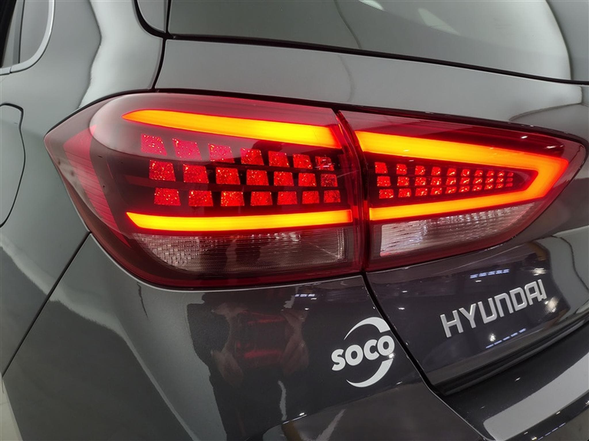 Hyundai i30 1.0 T-GDi Techno DCT NAVI / FULL LED (2024) - Photo 16