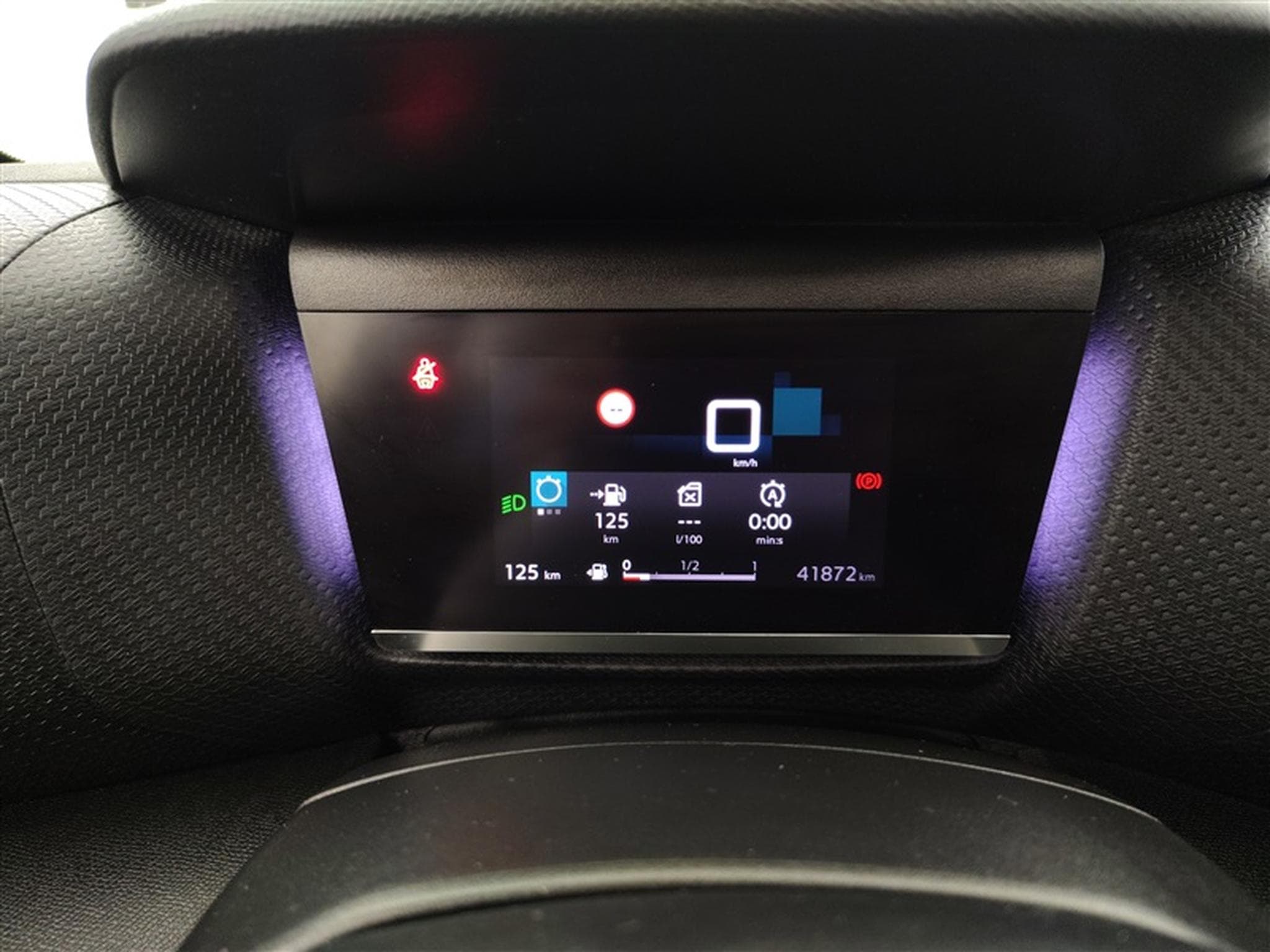 Citroën C4 1.2 PureTech Shine Pack CUIR/NAVI/TO PANO/FULL LED/JA (2022) - Photo 10