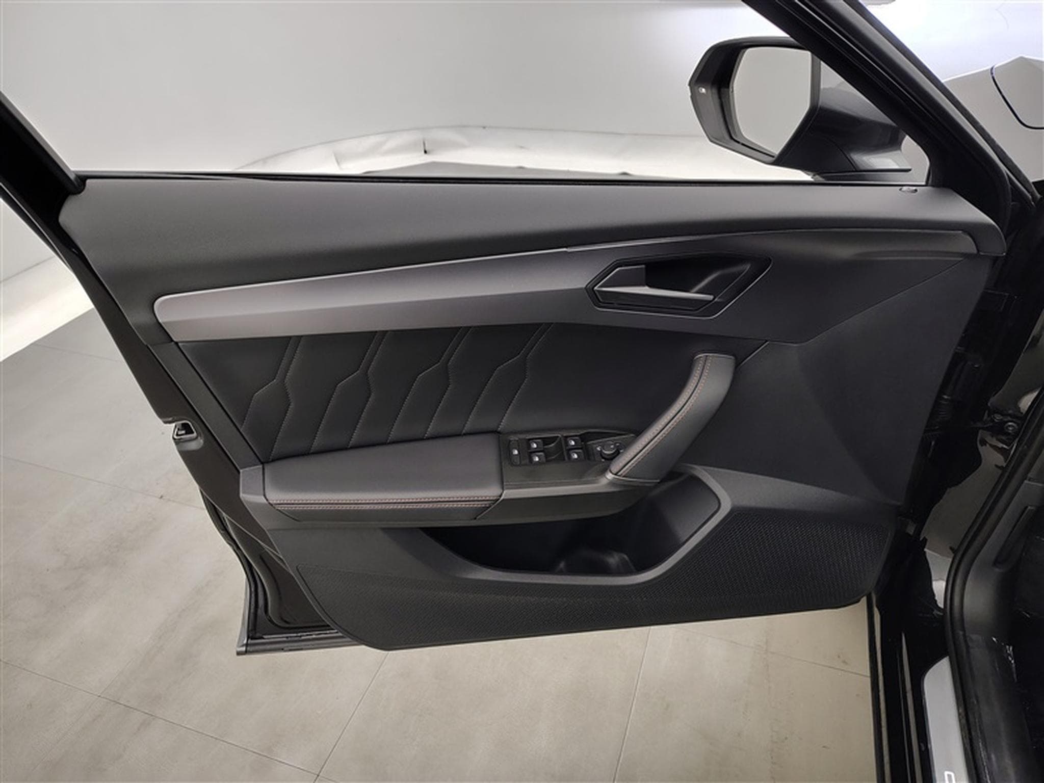 Cupra Formentor 1.5 TSI 150Cv DSG S-CUIR / FULL LED / PDC / ALU (2024) - Photo 17