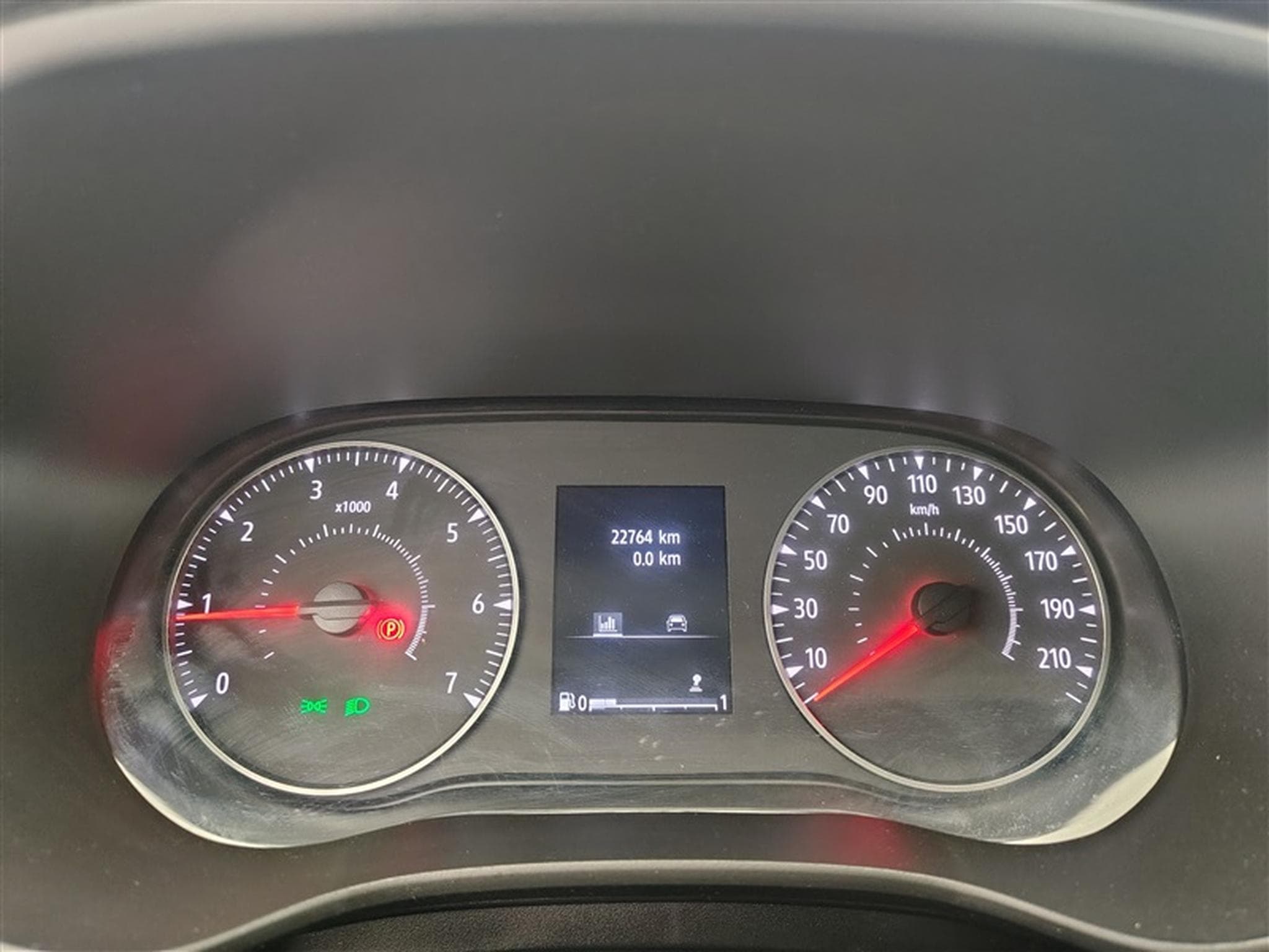 Dacia Sandero 1.0i SCe Comfort CARPLAY / FULL LED / PDC AR (2024) - Photo 10