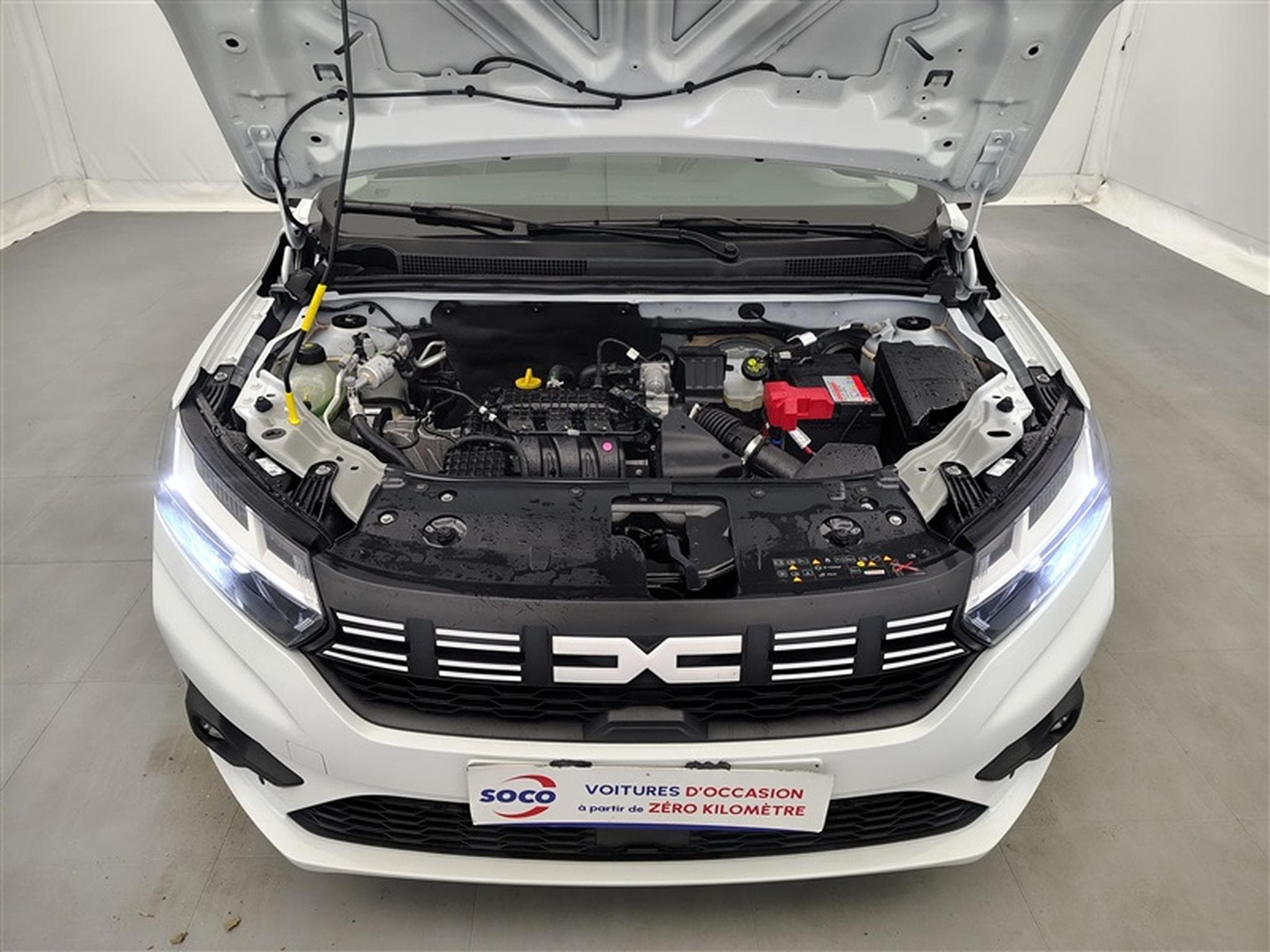 Dacia Sandero 1.0i SCe Comfort CARPLAY / FULL LED / PDC AR (2024) - Photo 18