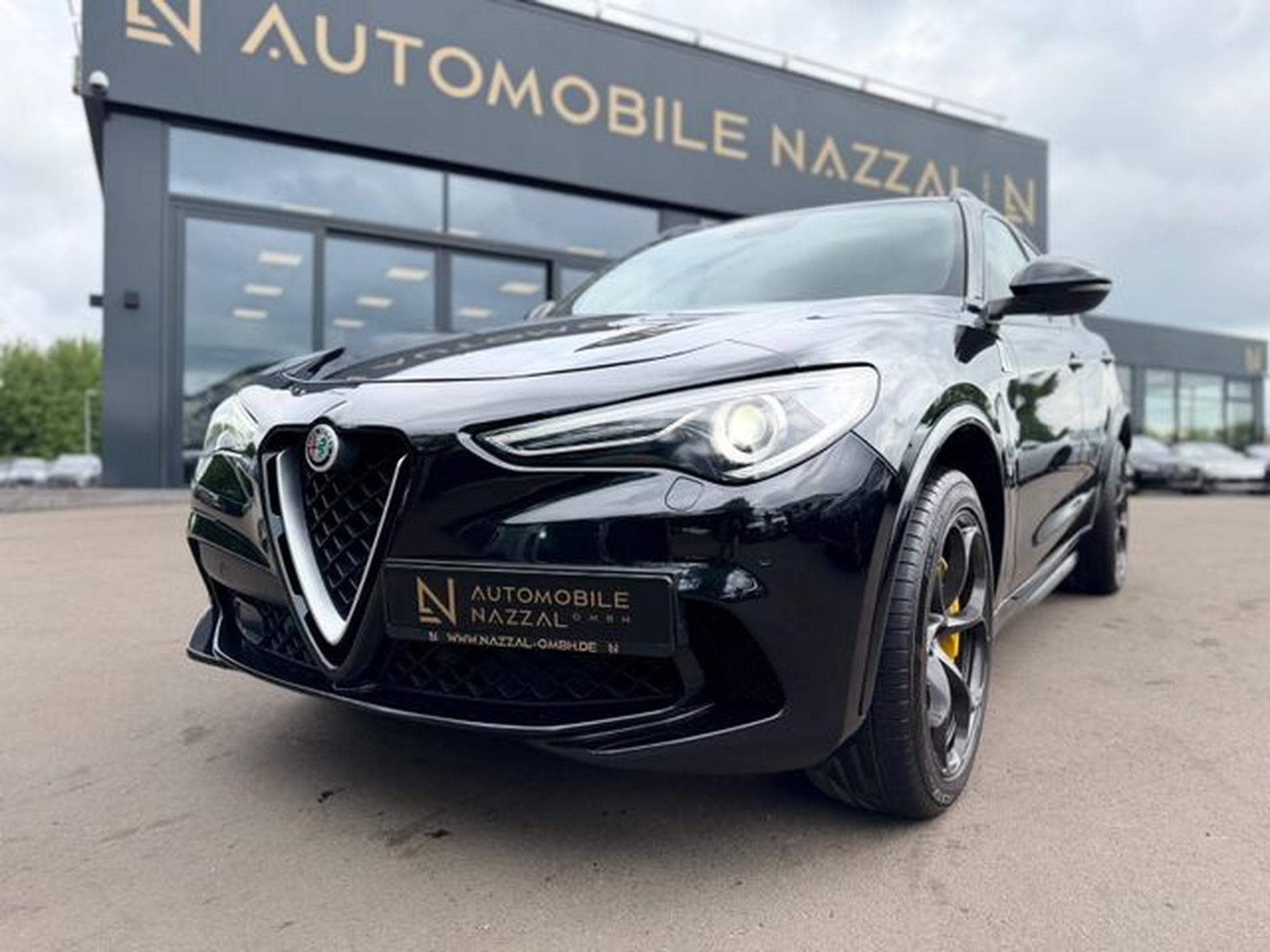 Alfa-Romeo Stelvio STELVIO QUADRIFOGLIO Q4 *CARBON*H&amp;K*KAMERA*TOP* (2018) - Photo 2