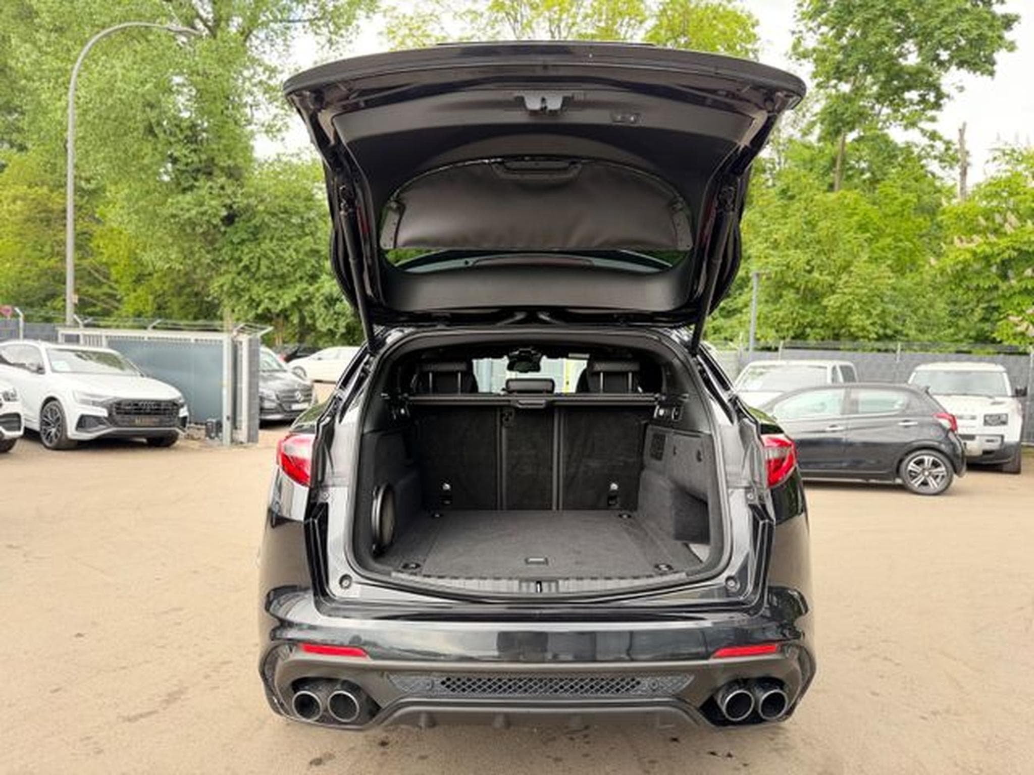Alfa-Romeo Stelvio STELVIO QUADRIFOGLIO Q4 *CARBON*H&amp;K*KAMERA*TOP* (2018) - Photo 8