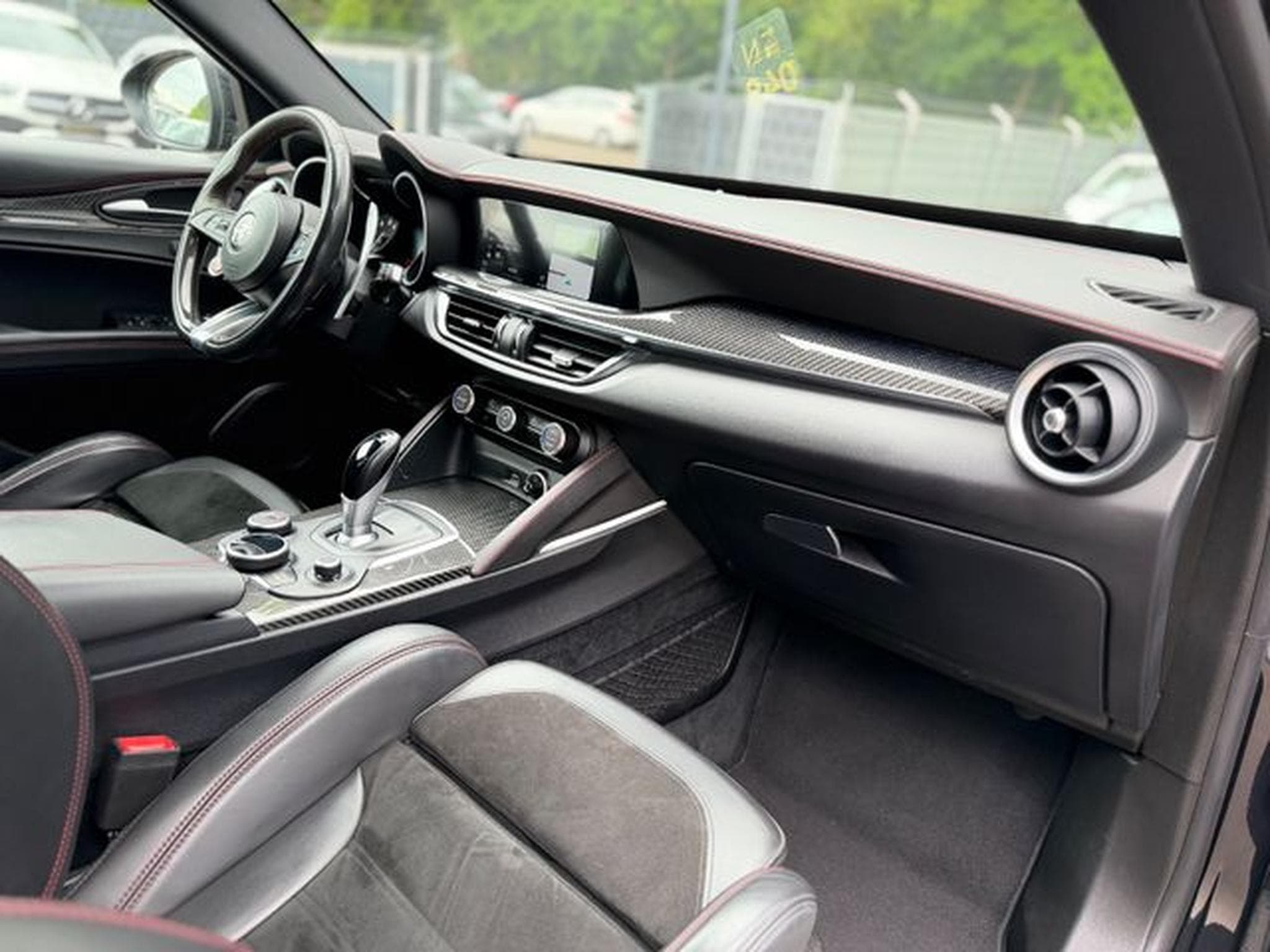 Alfa-Romeo Stelvio STELVIO QUADRIFOGLIO Q4 *CARBON*H&amp;K*KAMERA*TOP* (2018) - Photo 15