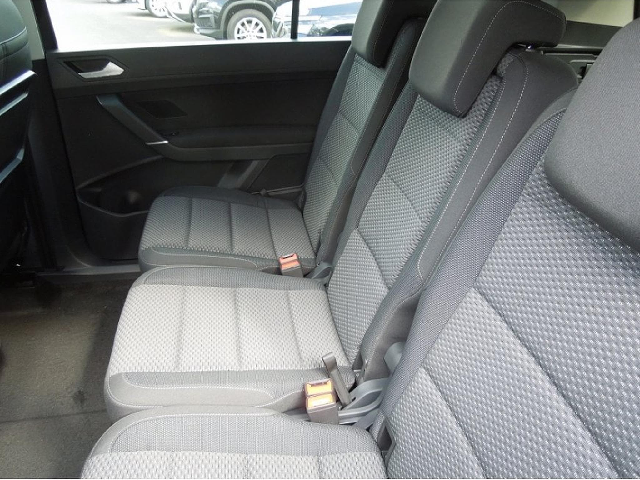 VW Touran (2026) - Photo 11