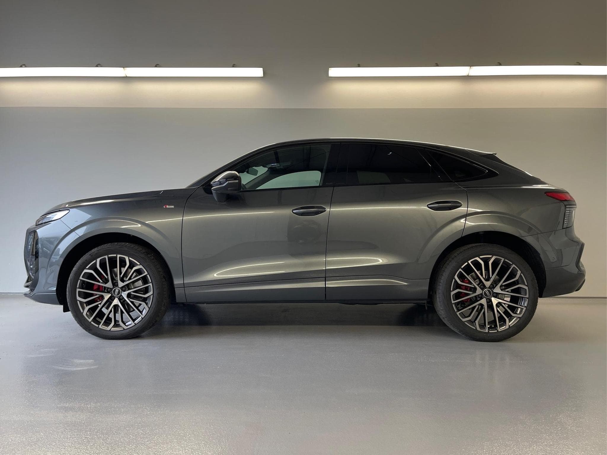 Audi Q3 Sportback NEU (2026) - Photo 3