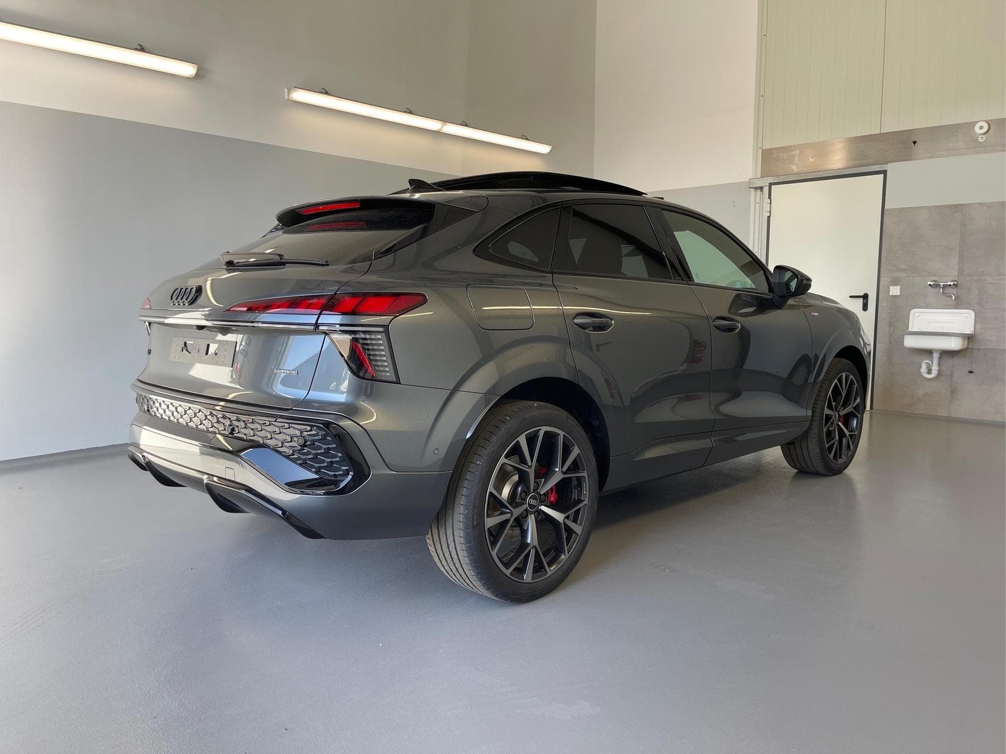 Audi Q3 Sportback NEU (2026) - Photo 4