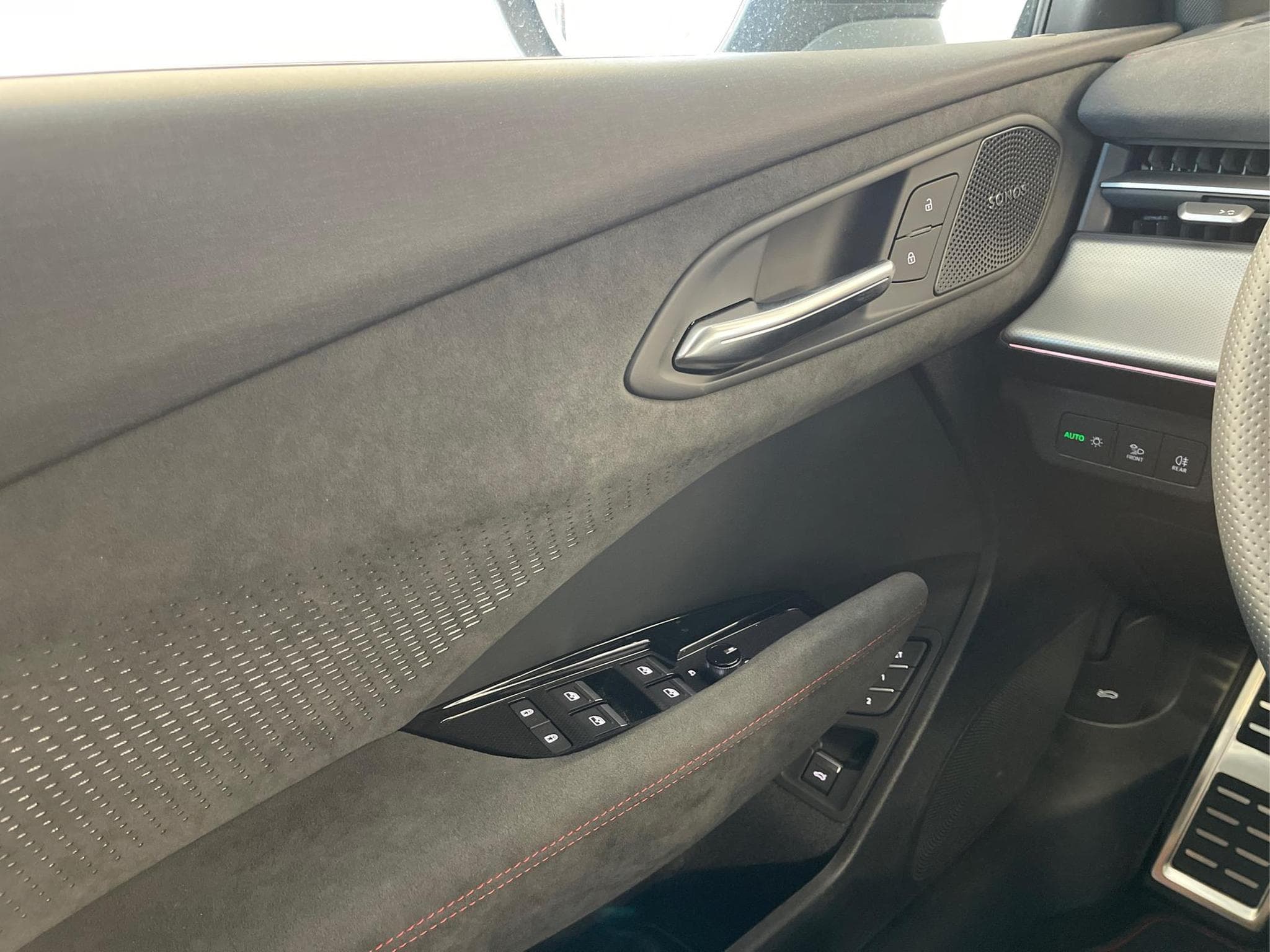 Audi Q3 Sportback NEU (2026) - Photo 10