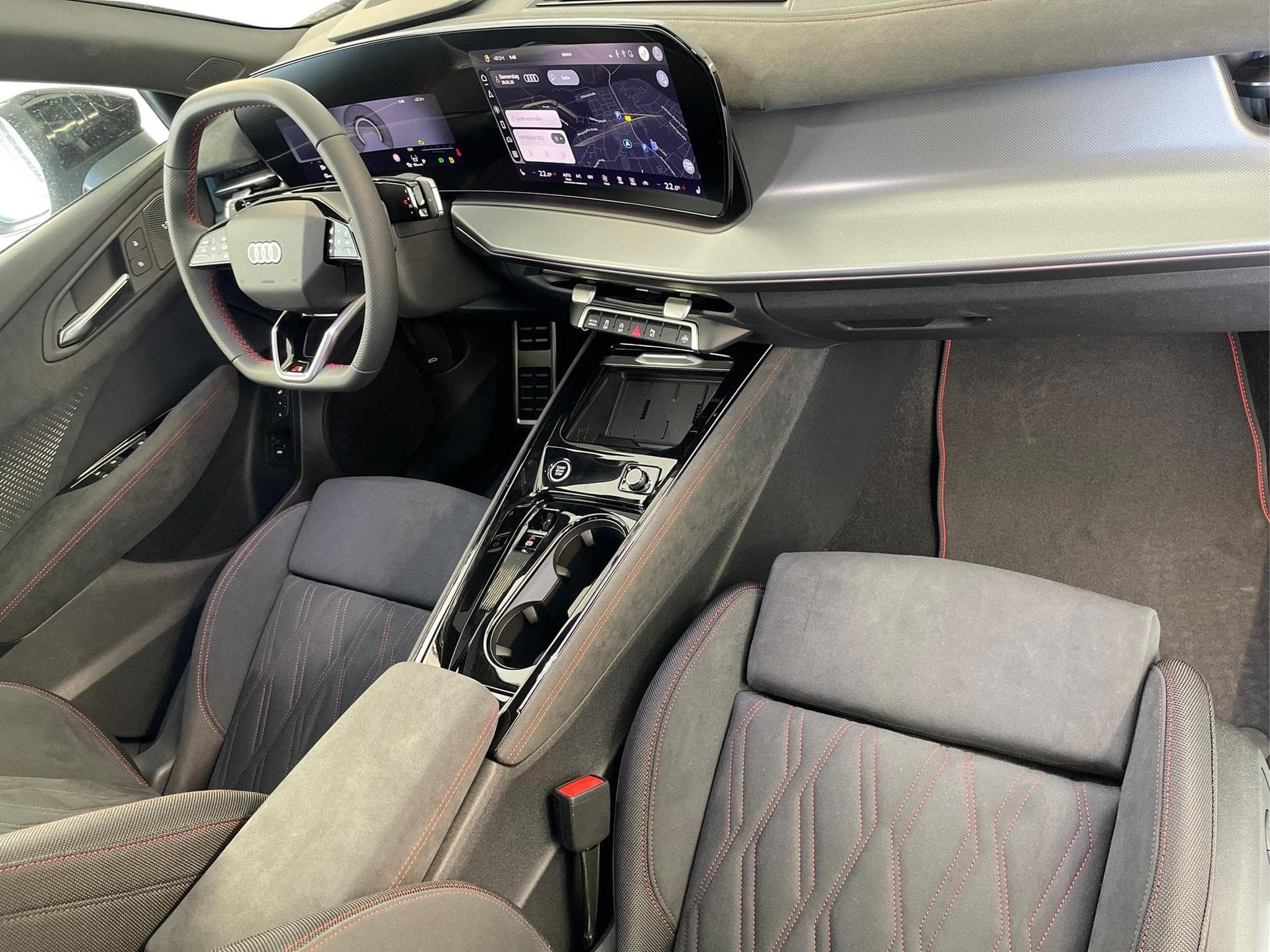 Audi Q3 Sportback NEU (2026) - Photo 14