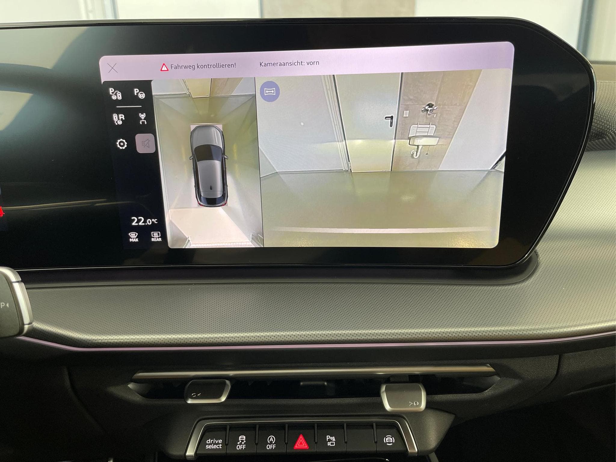 Audi Q3 Sportback NEU (2026) - Photo 20