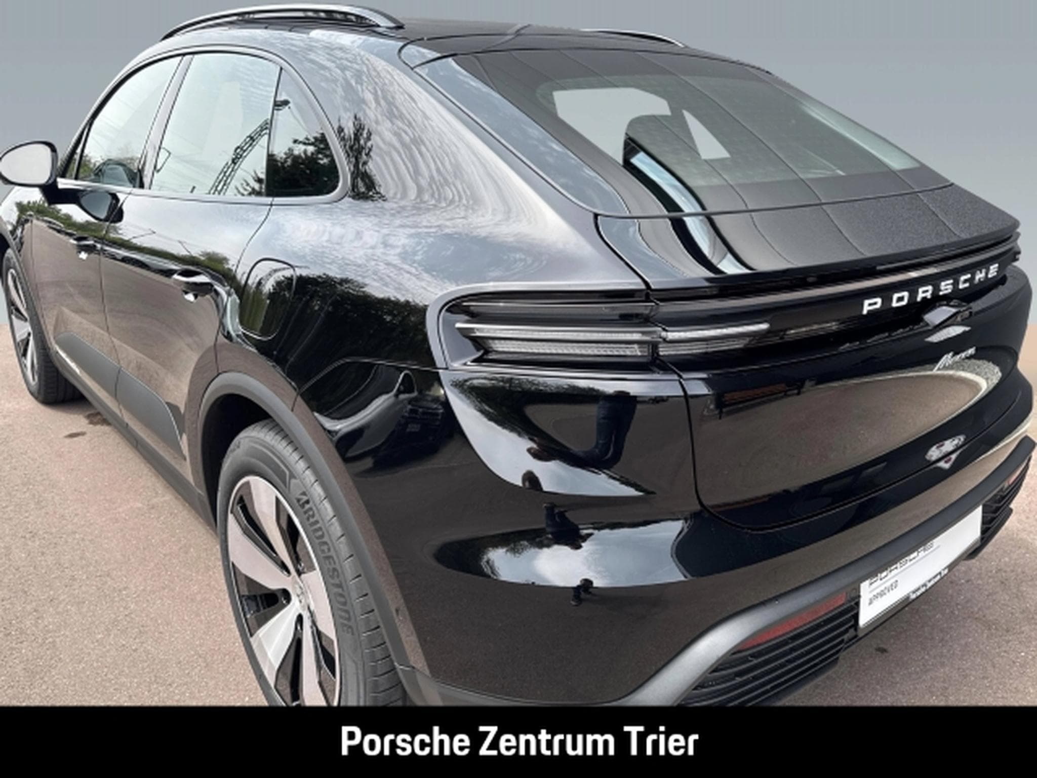 Porsche Macan Surround-View BOSE PASM LED-Matrix (2026) - Photo 10