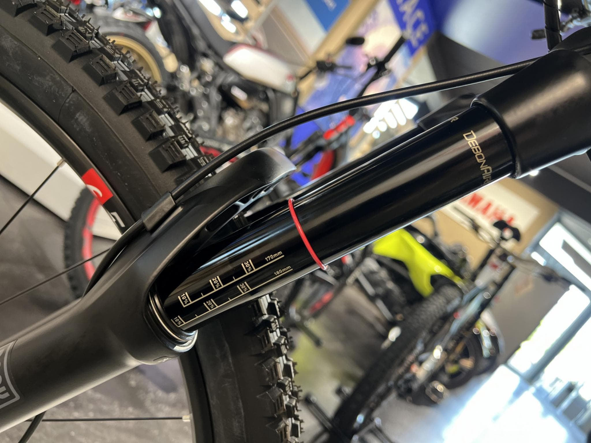 Fantic XMF 1.7 CARBON SPORT 720Wh, 29''-27,5'', freins 4 pistons, 90 Nm (2026) - Photo 5