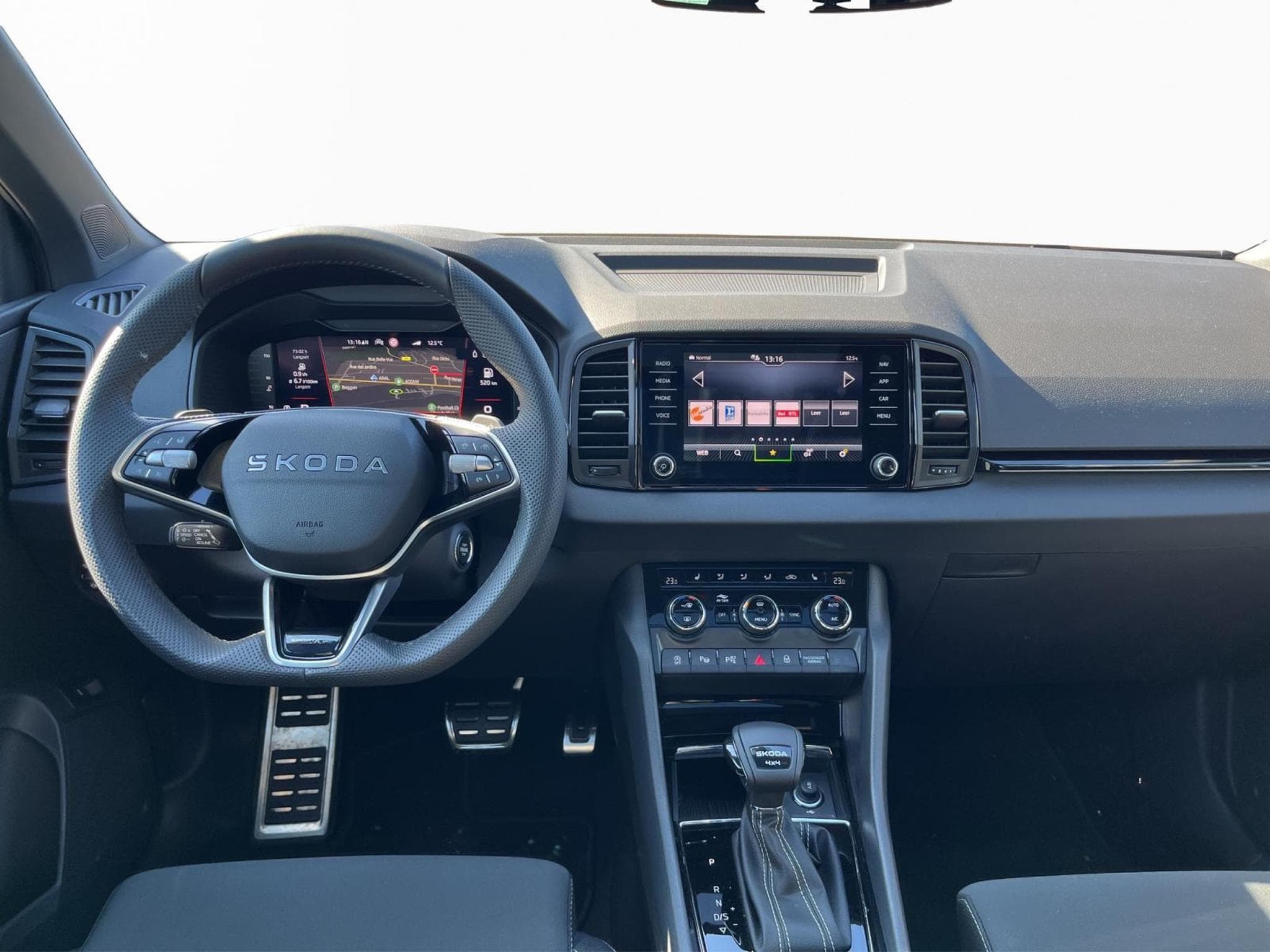 Skoda Karoq Sportline (2025) - Photo 4