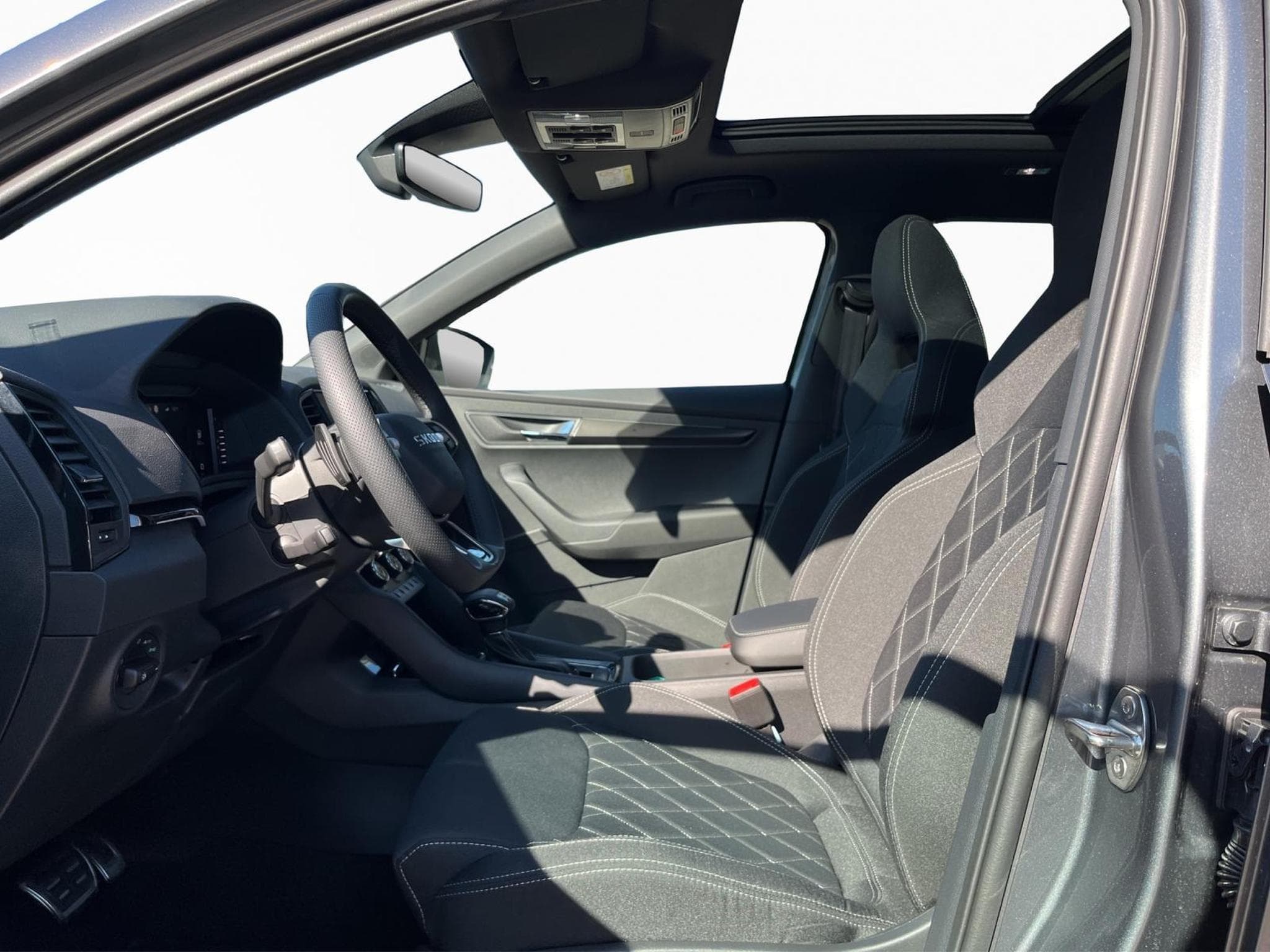 Skoda Karoq Sportline (2025) - Photo 6