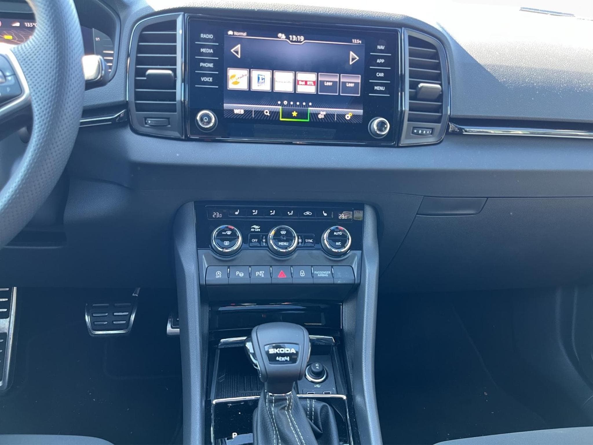 Skoda Karoq Sportline (2025) - Photo 9