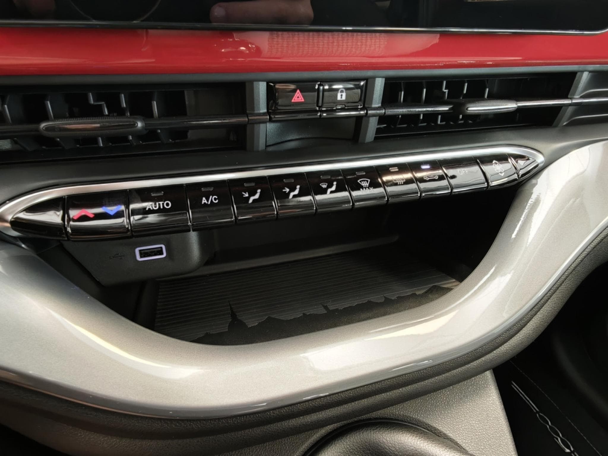 Fiat 500 HYBRID TORINO (2026) - Photo 17